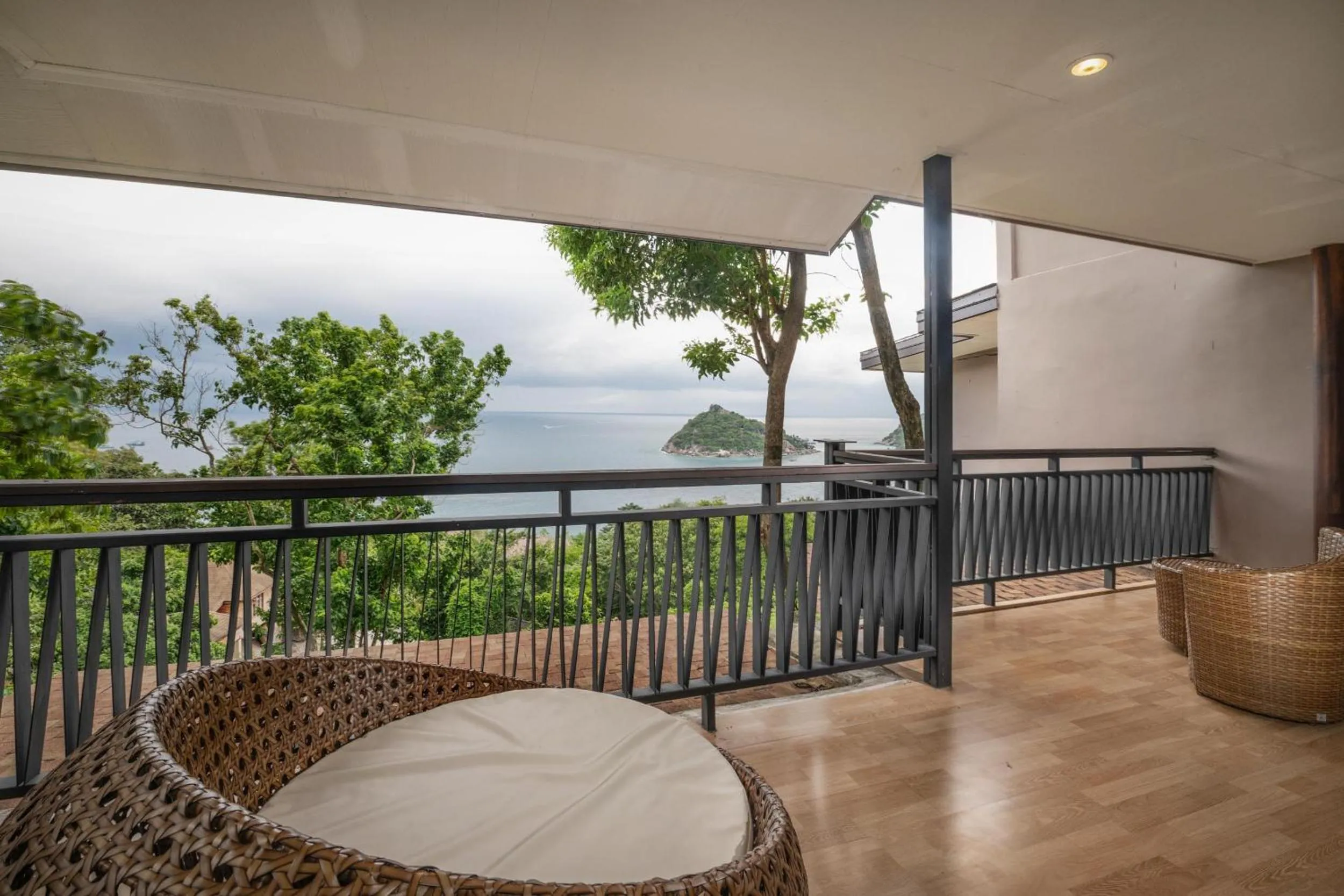 Balcony/Terrace in Dusit Buncha Koh Tao by Riya Group