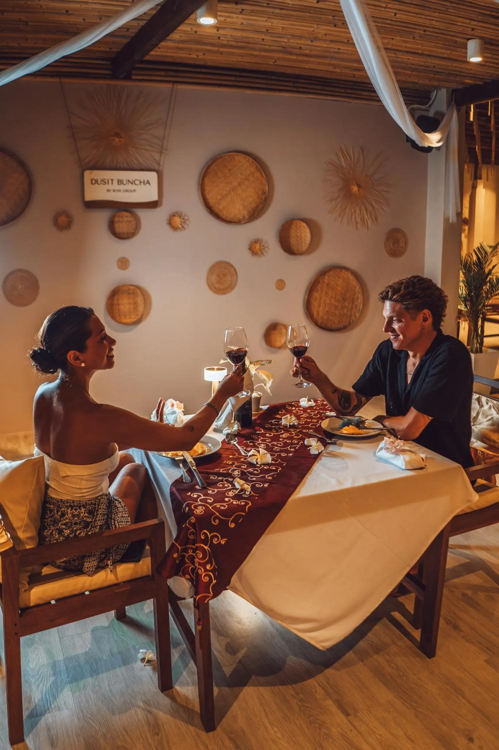 Restaurant/places to eat in Dusit Buncha Koh Tao by Riya Group