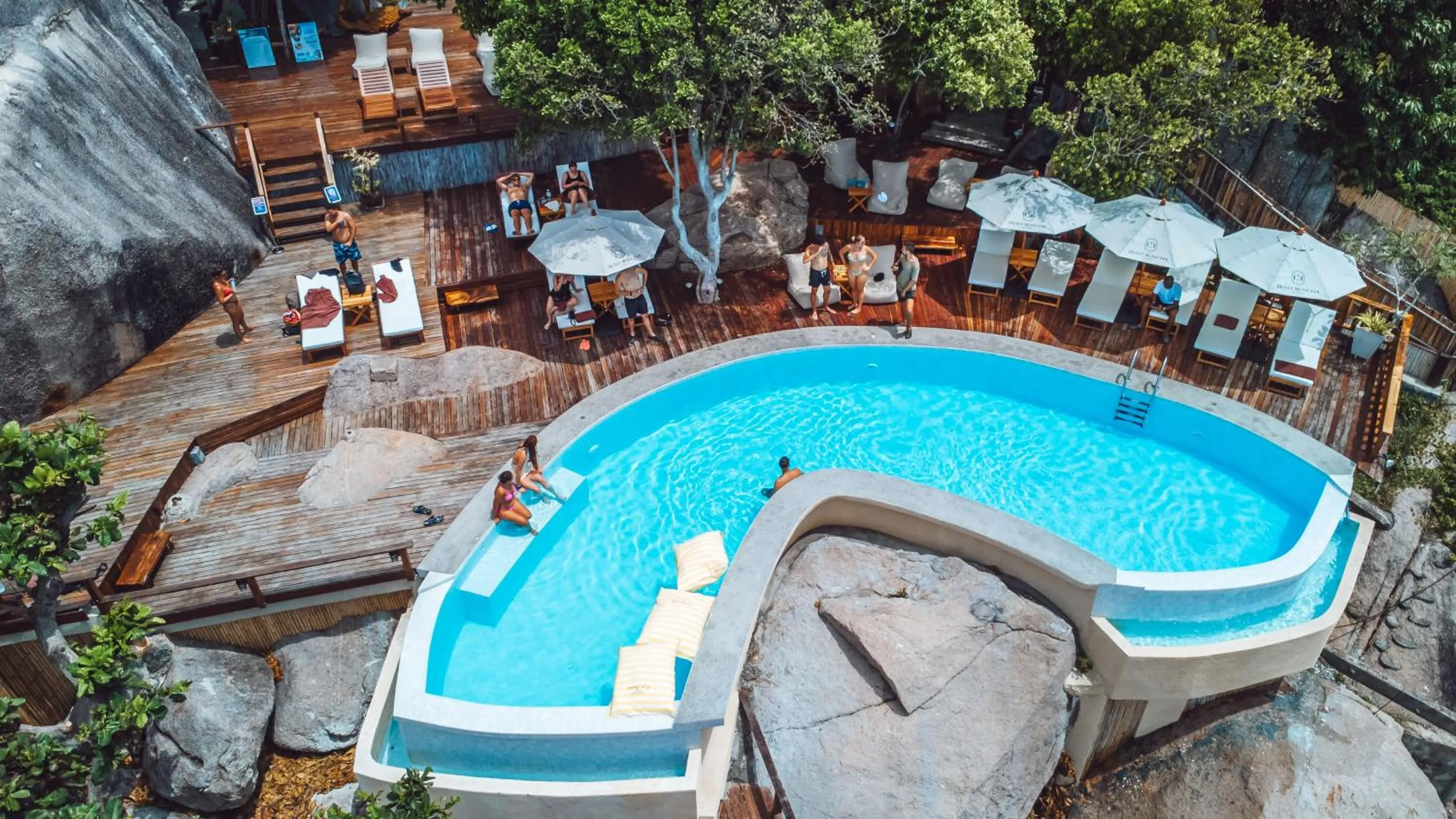 Swimming pool in Dusit Buncha Koh Tao by Riya Group