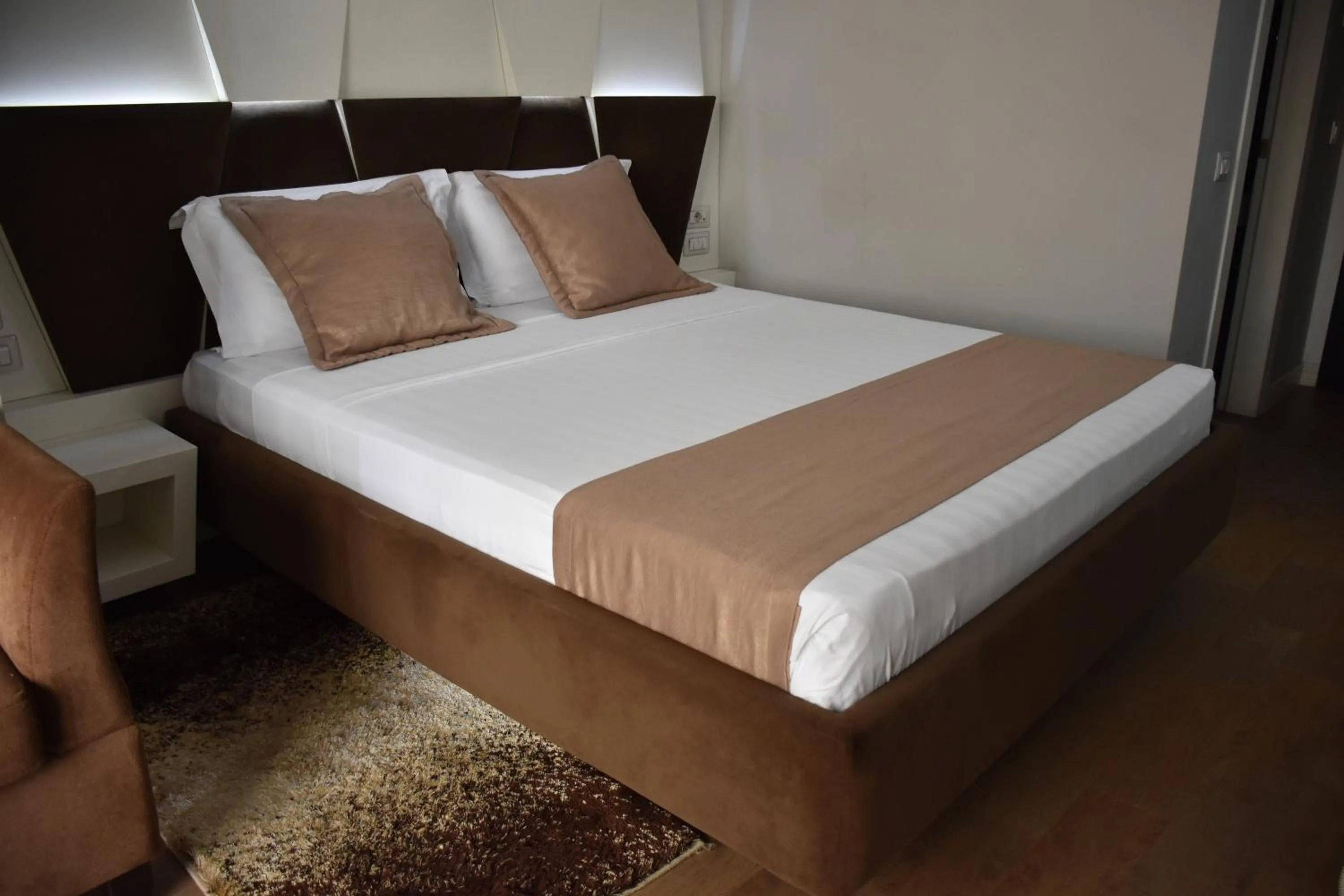 Bedroom, Bed in New W Hotel