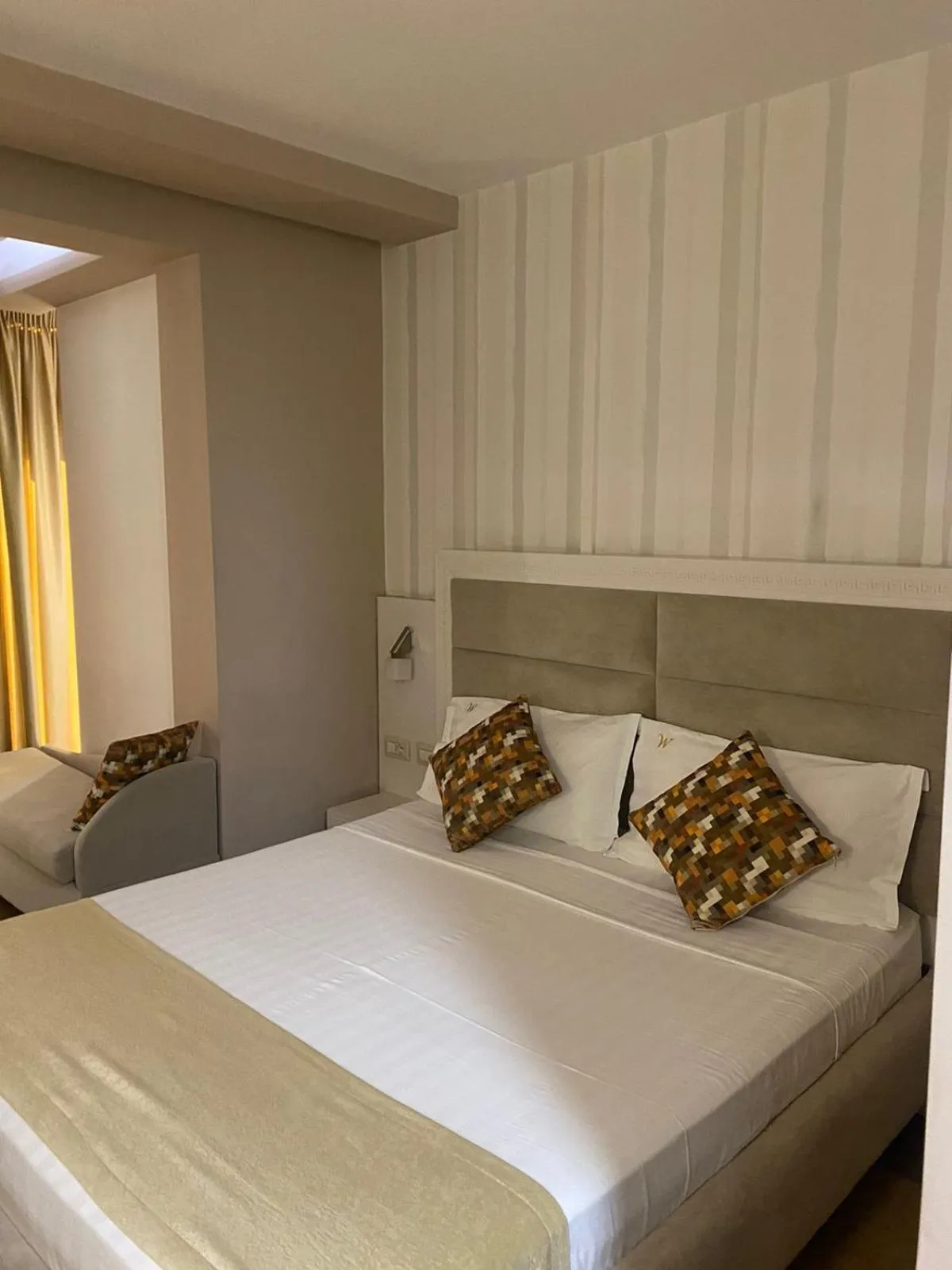 Bedroom, Bed in New W Hotel