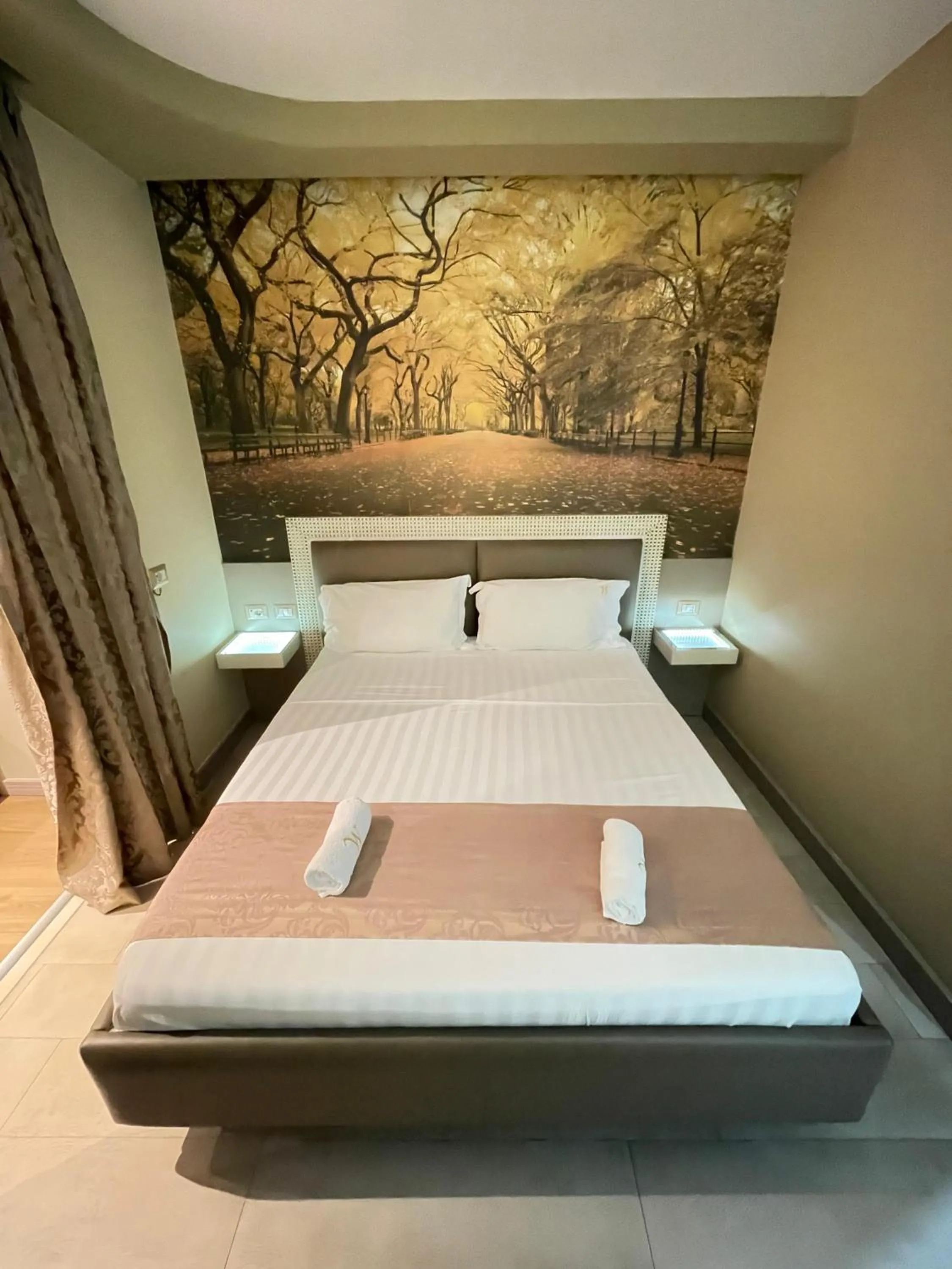 Bedroom, Bed in New W Hotel