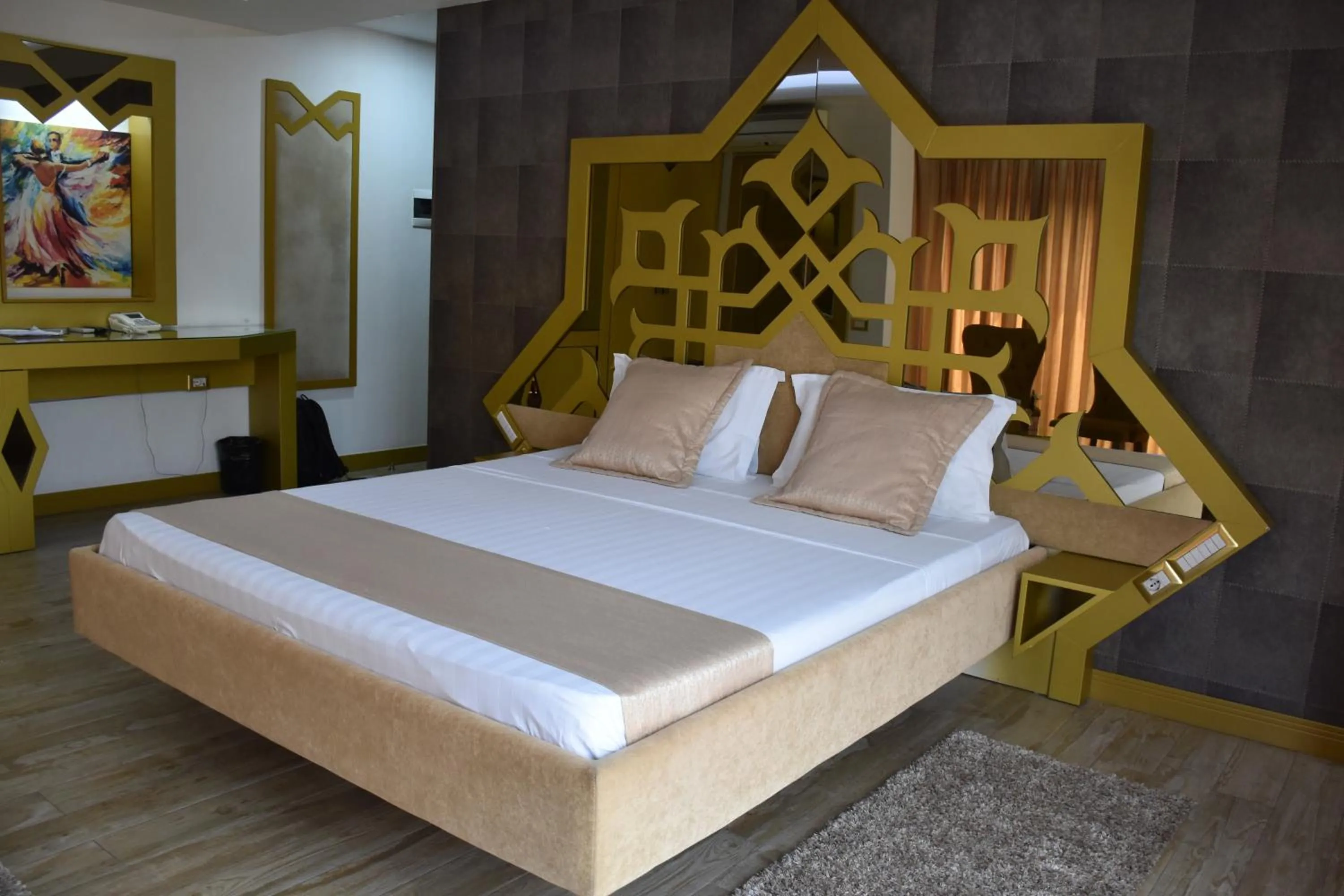 Bedroom, Bed in New W Hotel