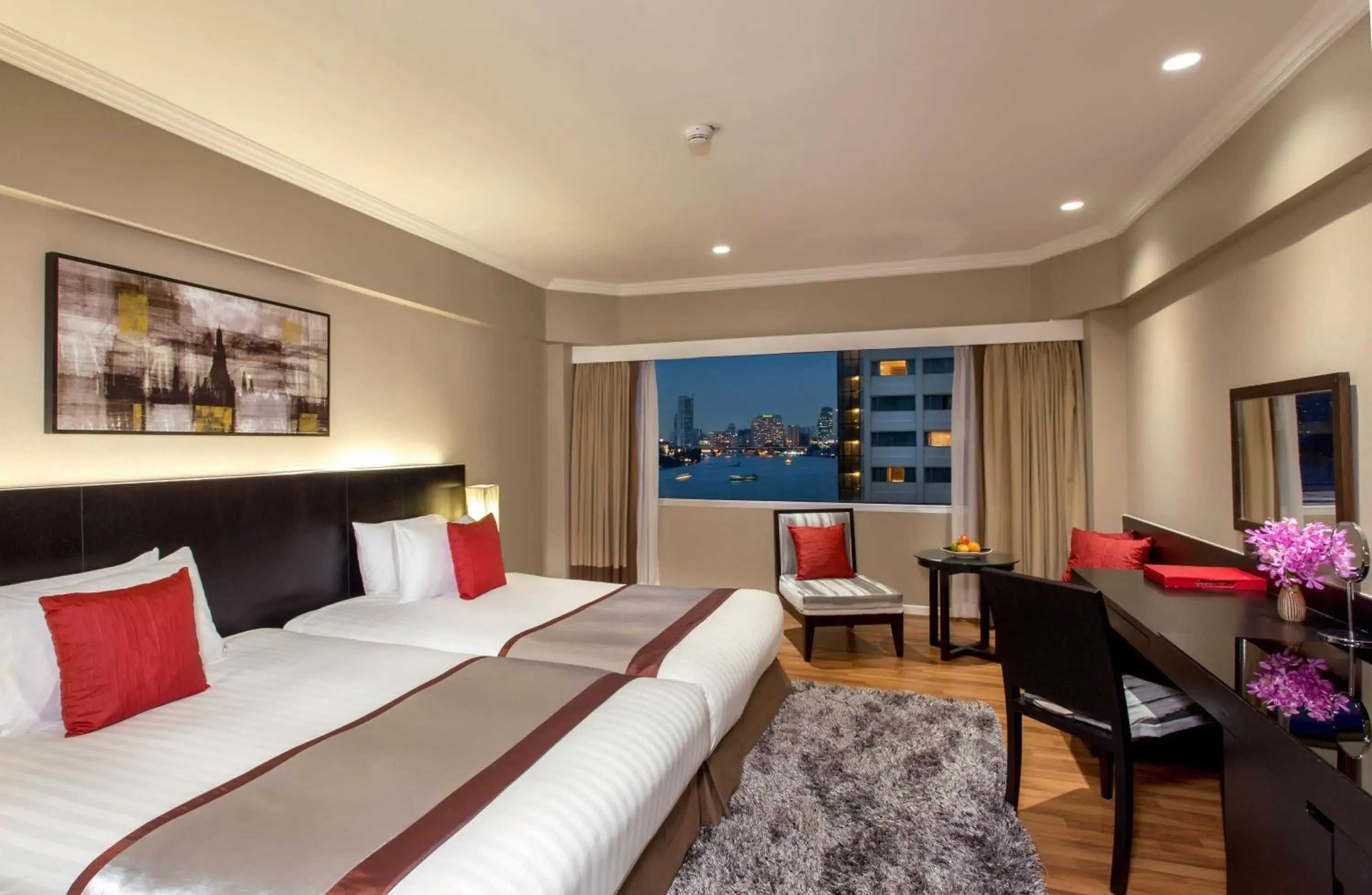 Bedroom, Bed in Ramada Plaza by Wyndham Bangkok Menam Riverside Bedroom, Bed in Ramada Plaza by Wyndham Bangkok Menam Riverside