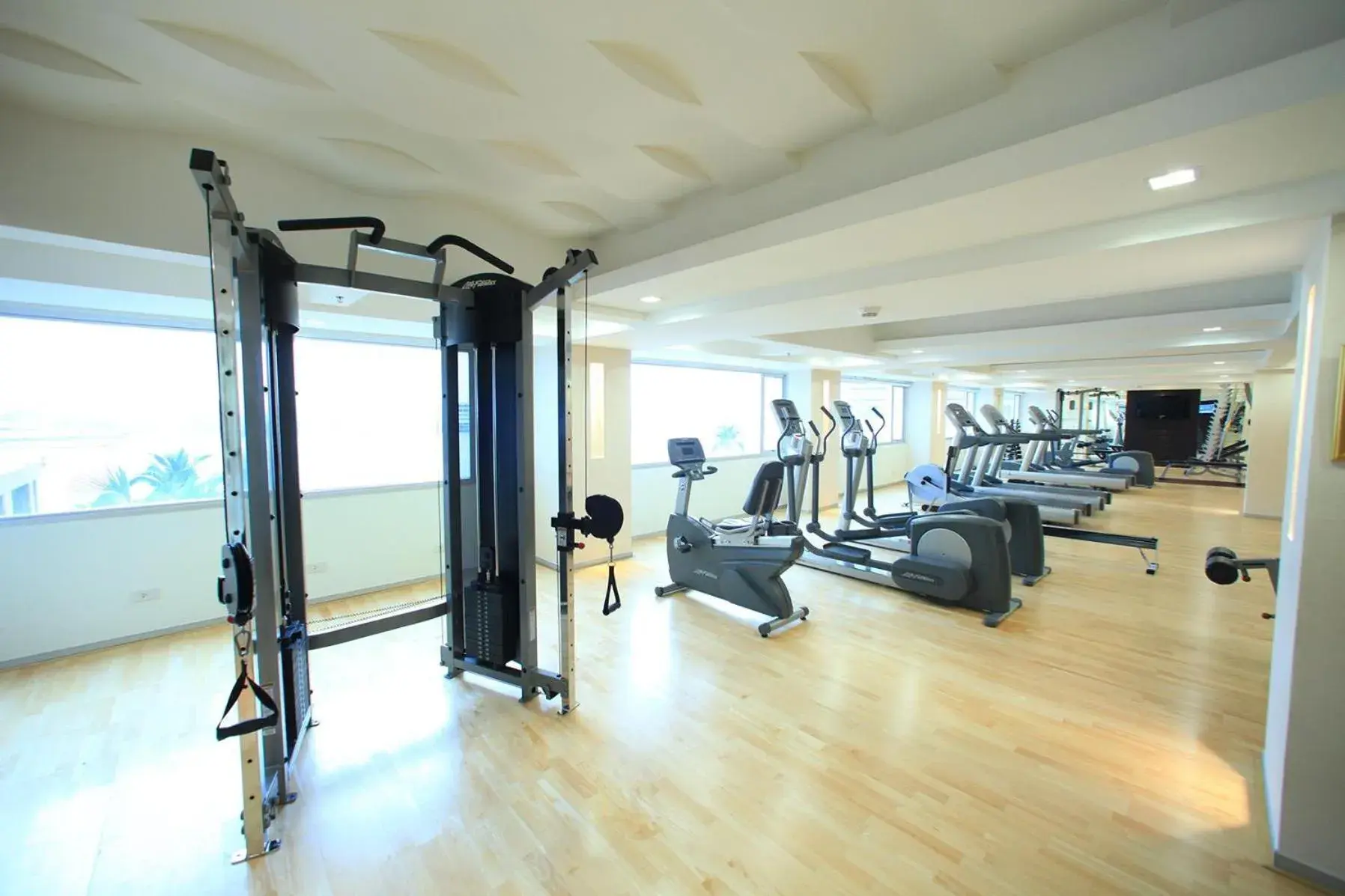 Fitness centre/facilities in Ramada Plaza by Wyndham Bangkok Menam Riverside Fitness centre/facilities in Ramada Plaza by Wyndham Bangkok Menam Riverside