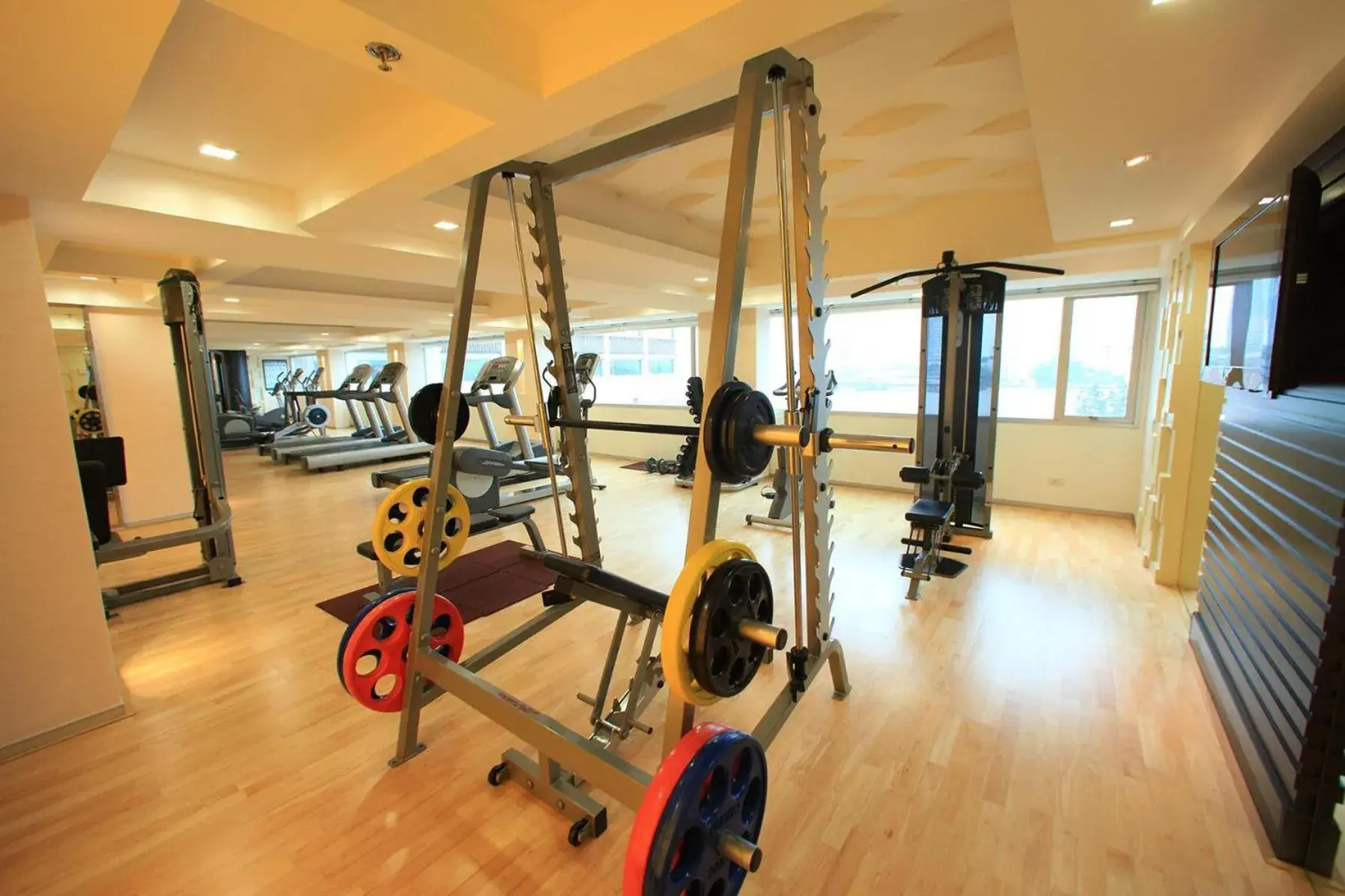 Fitness centre/facilities in Ramada Plaza by Wyndham Bangkok Menam Riverside Fitness centre/facilities in Ramada Plaza by Wyndham Bangkok Menam Riverside