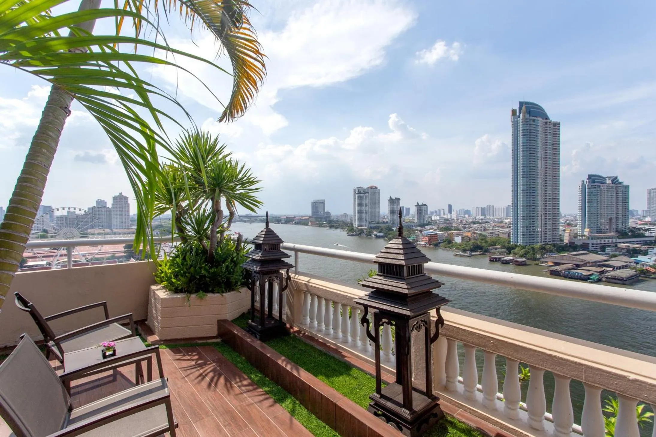 View (from property/room) in Ramada Plaza by Wyndham Bangkok Menam Riverside