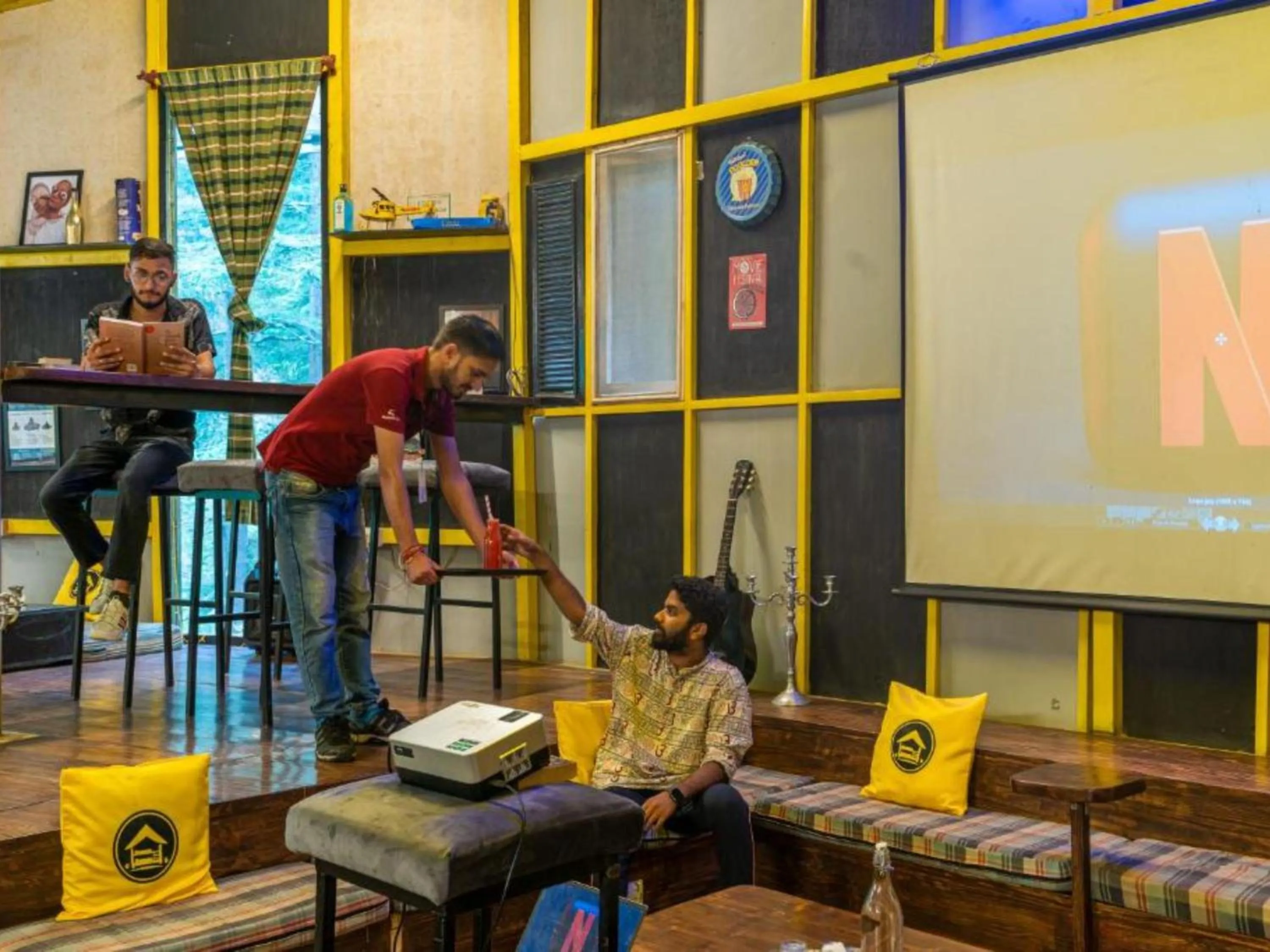 Restaurant/places to eat in The Hosteller Kasol