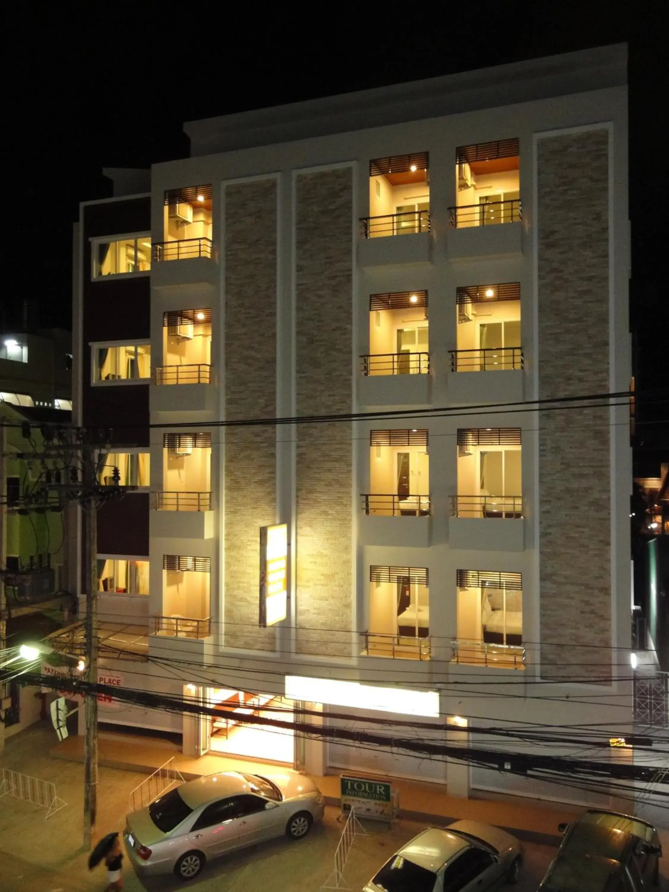 Facade/entrance in Q Victory Patong Hotel Facade/entrance in Q Victory Patong Hotel