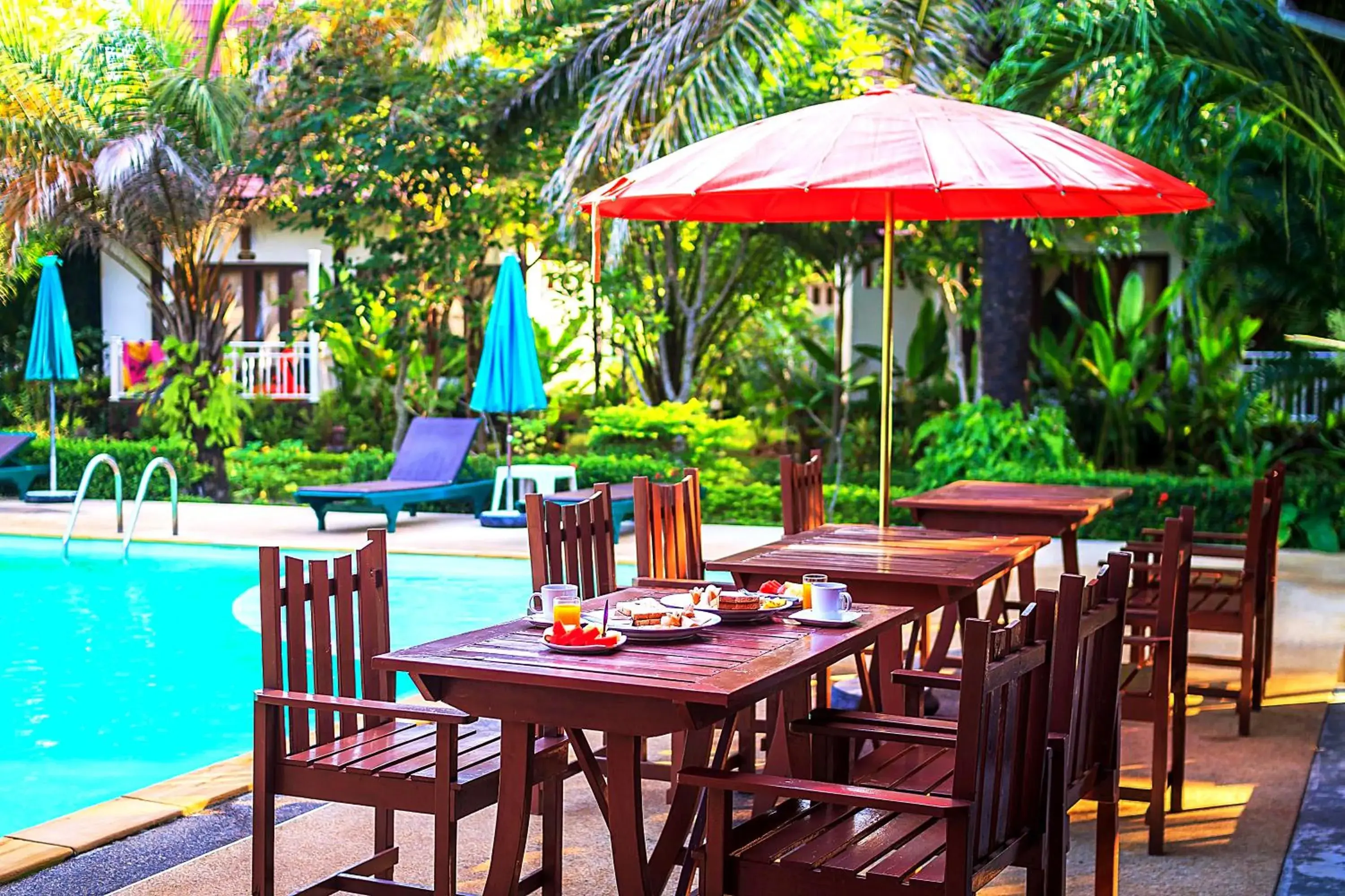 Restaurant/places to eat in Lanta Klong Nin Beach Resort Restaurant/places to eat in Lanta Klong Nin Beach Resort