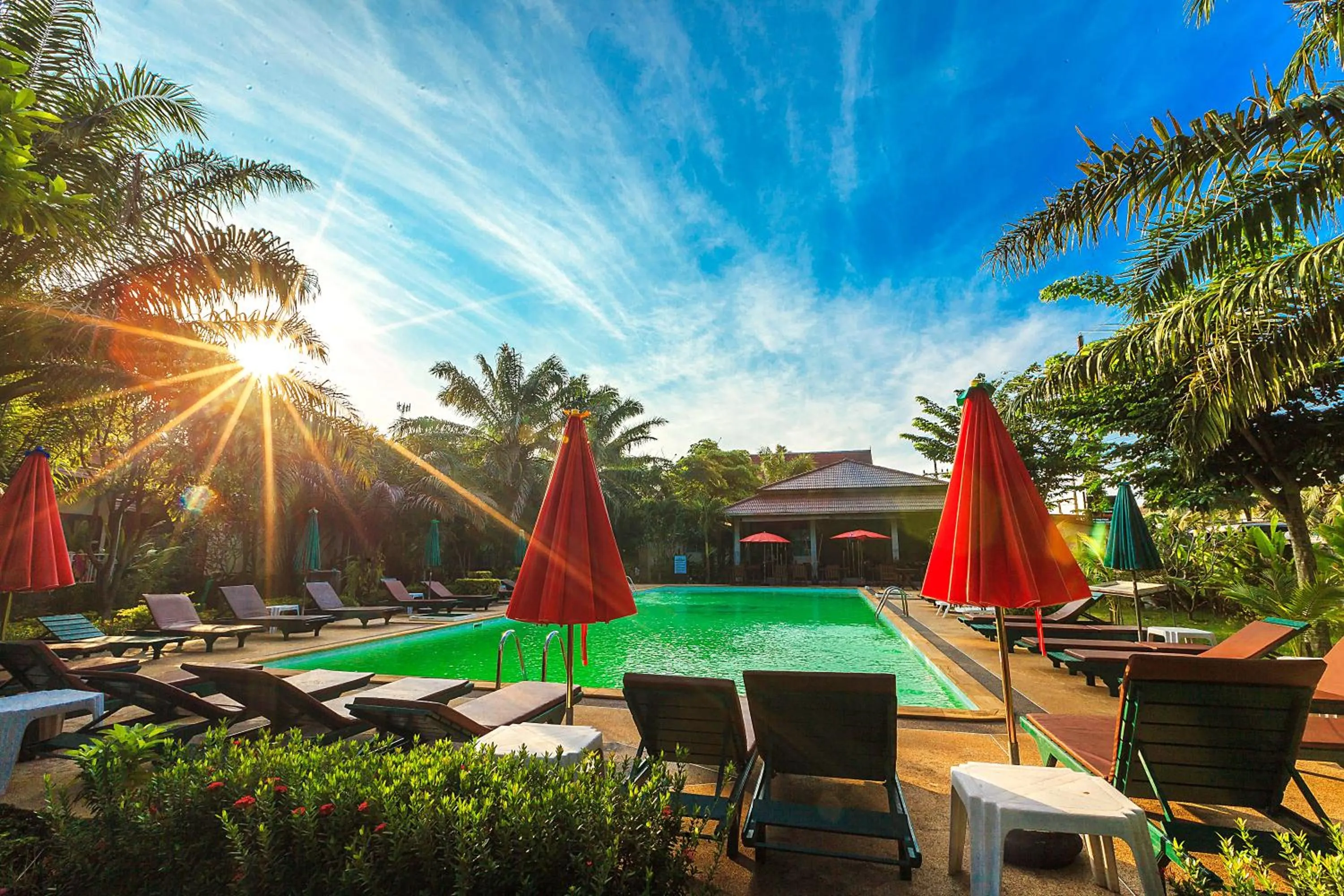 Swimming pool in Lanta Klong Nin Beach Resort