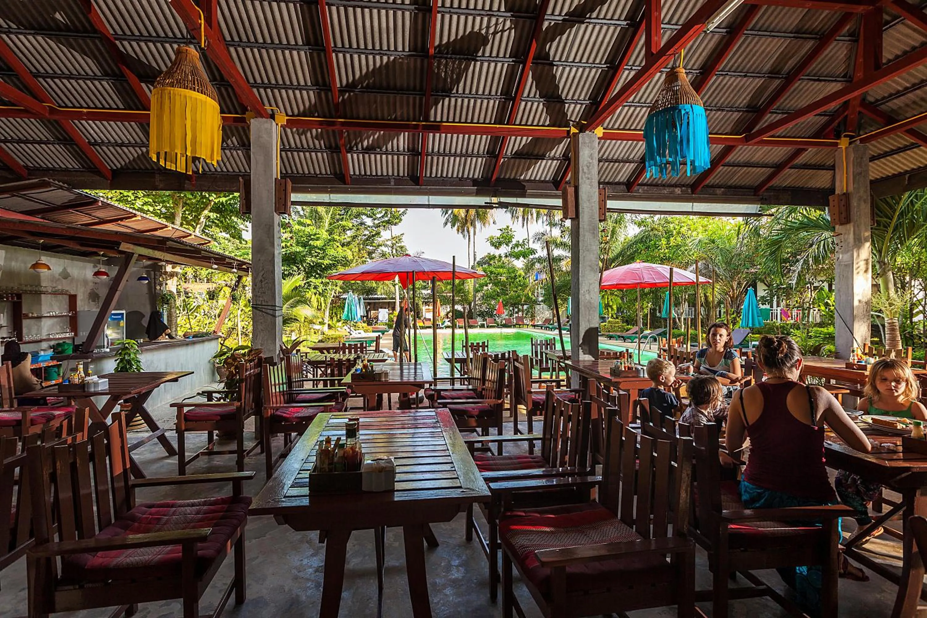 Restaurant/places to eat in Lanta Klong Nin Beach Resort