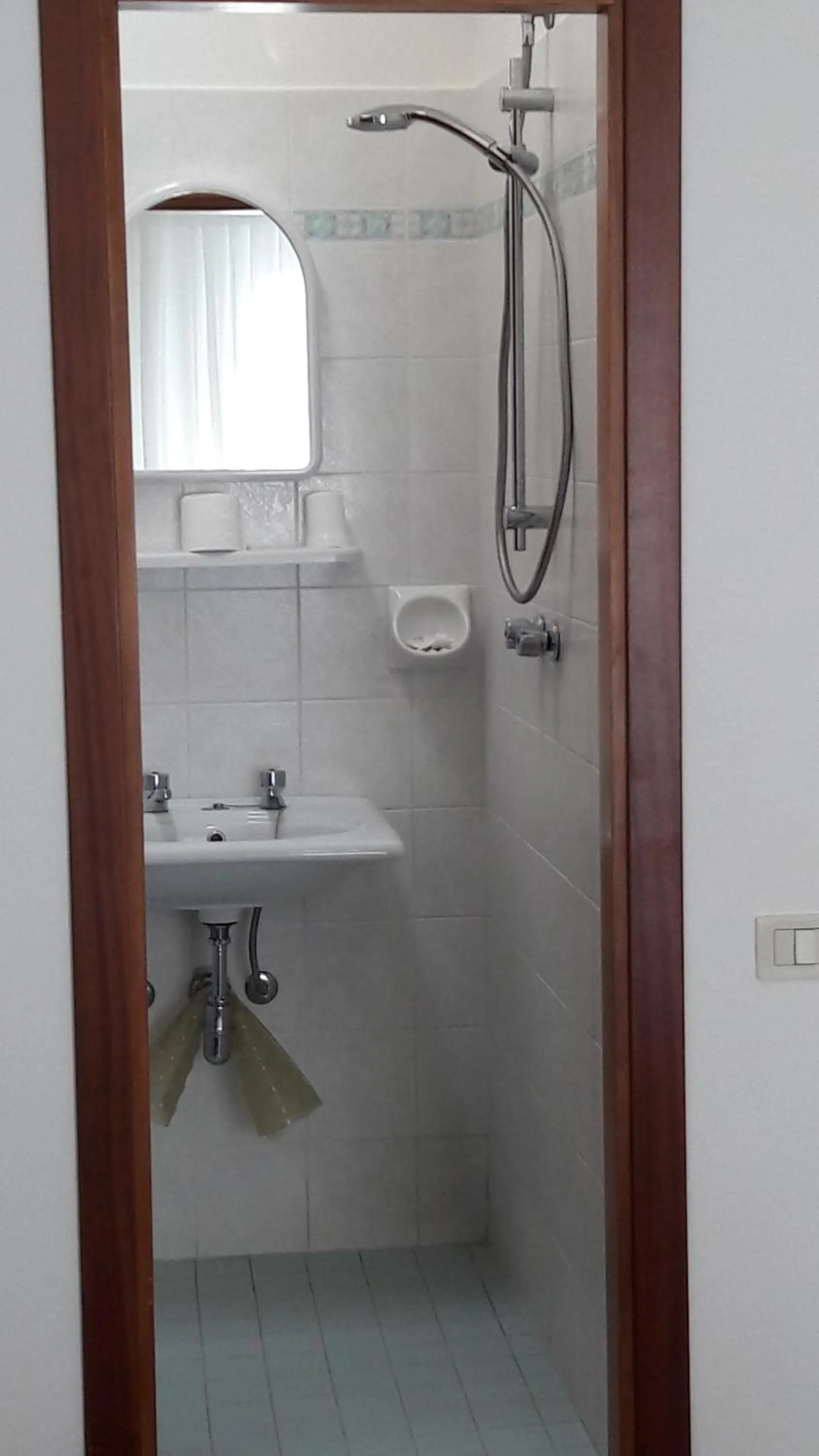 Bathroom in B&B - Meuble' - Hotel " CORDIALE "