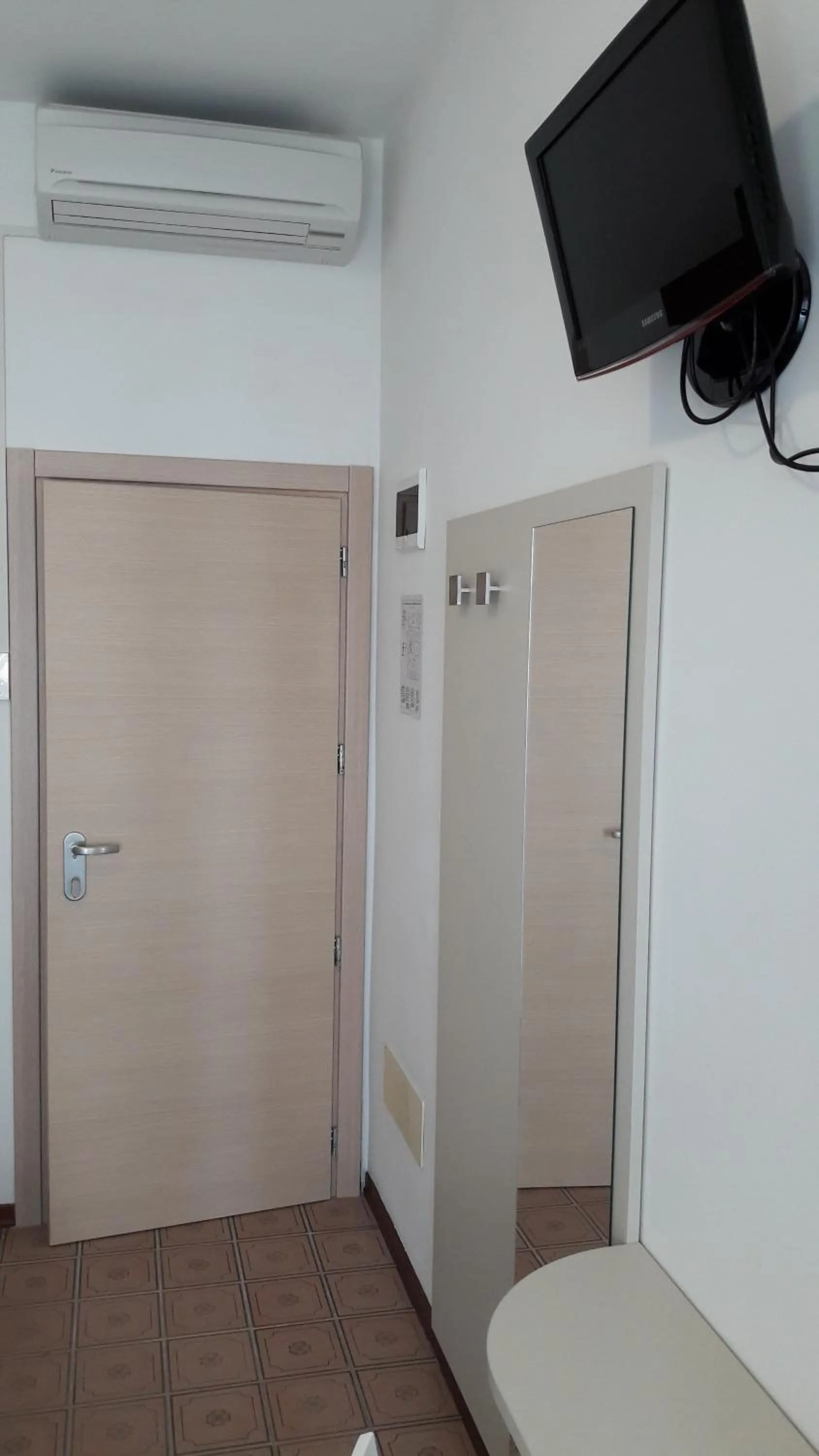 Photo of the whole room in B&B - Meuble' - Hotel " CORDIALE "