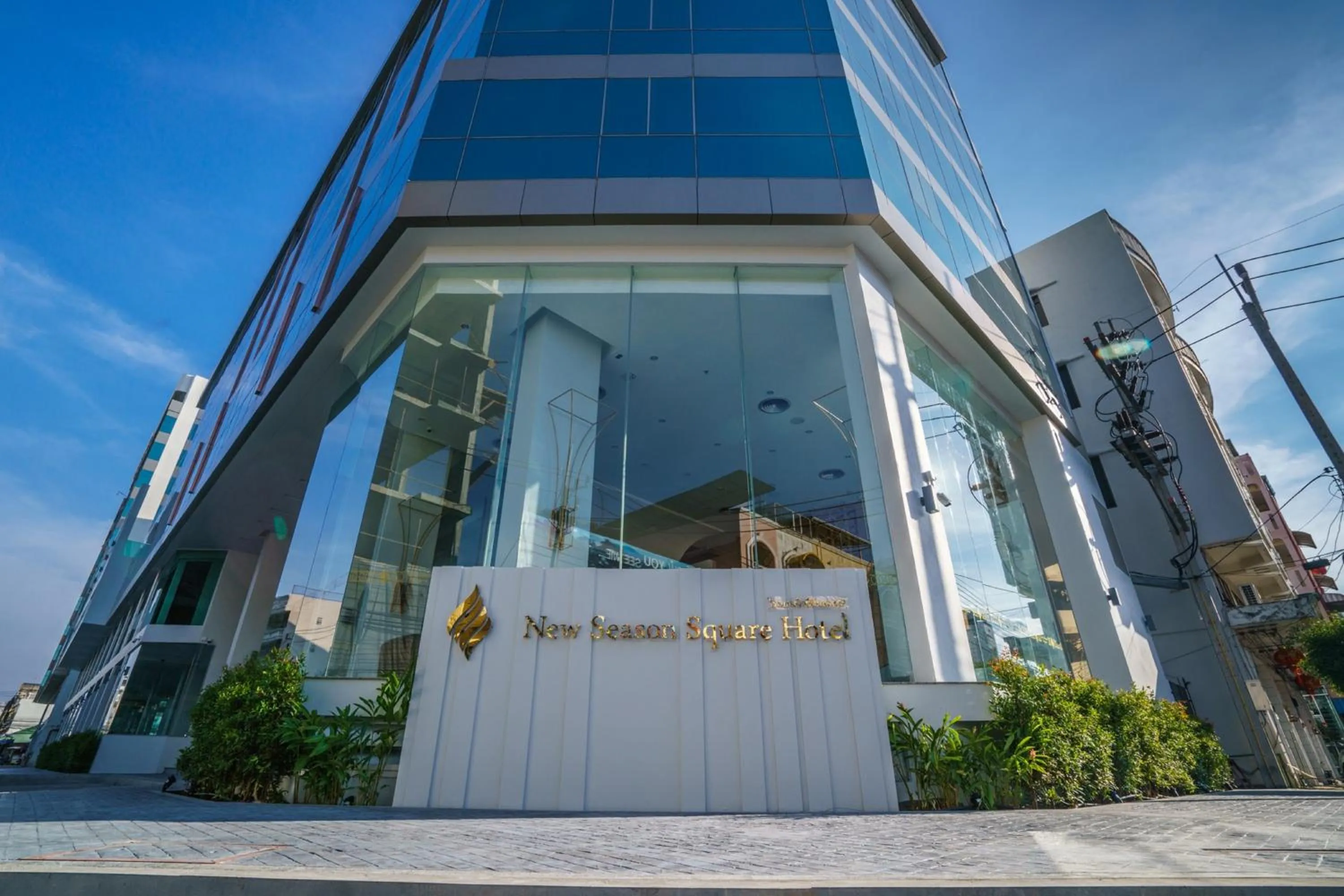 Nearby landmark in New Season Square Hotel