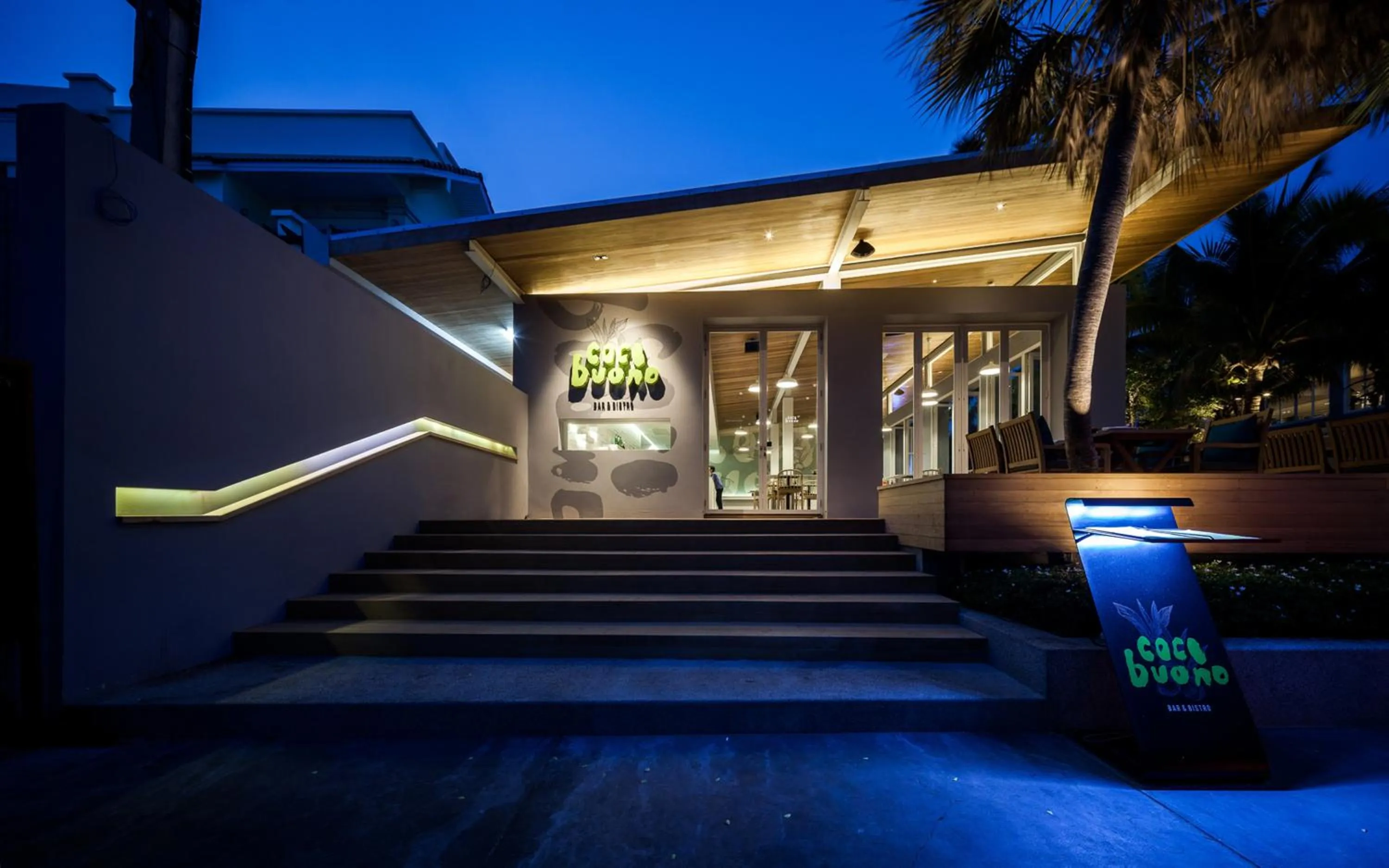 Restaurant/places to eat in Bann Pantai Resort