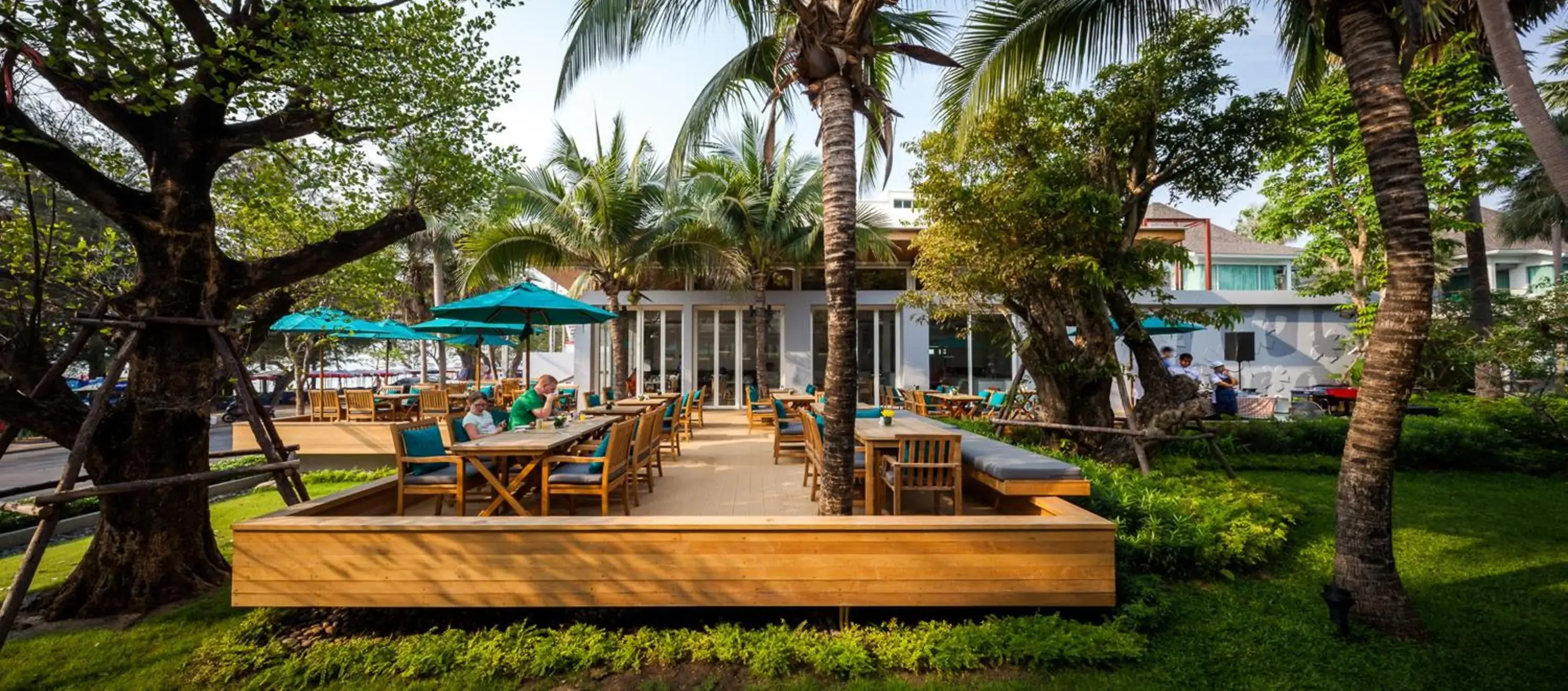 Restaurant/places to eat in Bann Pantai Resort Restaurant/places to eat in Bann Pantai Resort