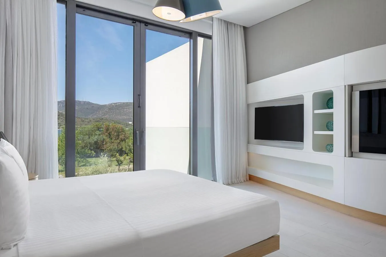 Sea view, Bed in Susona Bodrum, LXR Hotels & Resorts