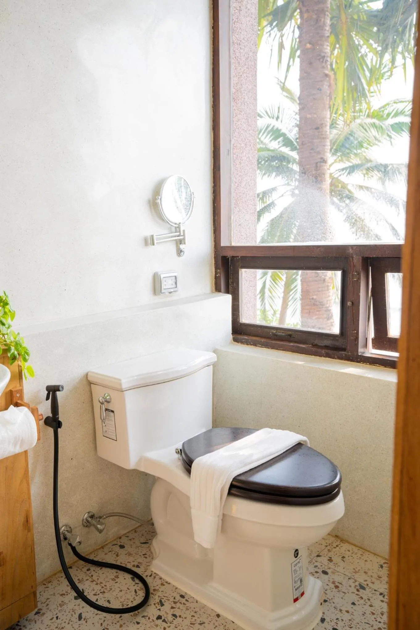 Bathroom in LA A NATU Sam Roi Yot