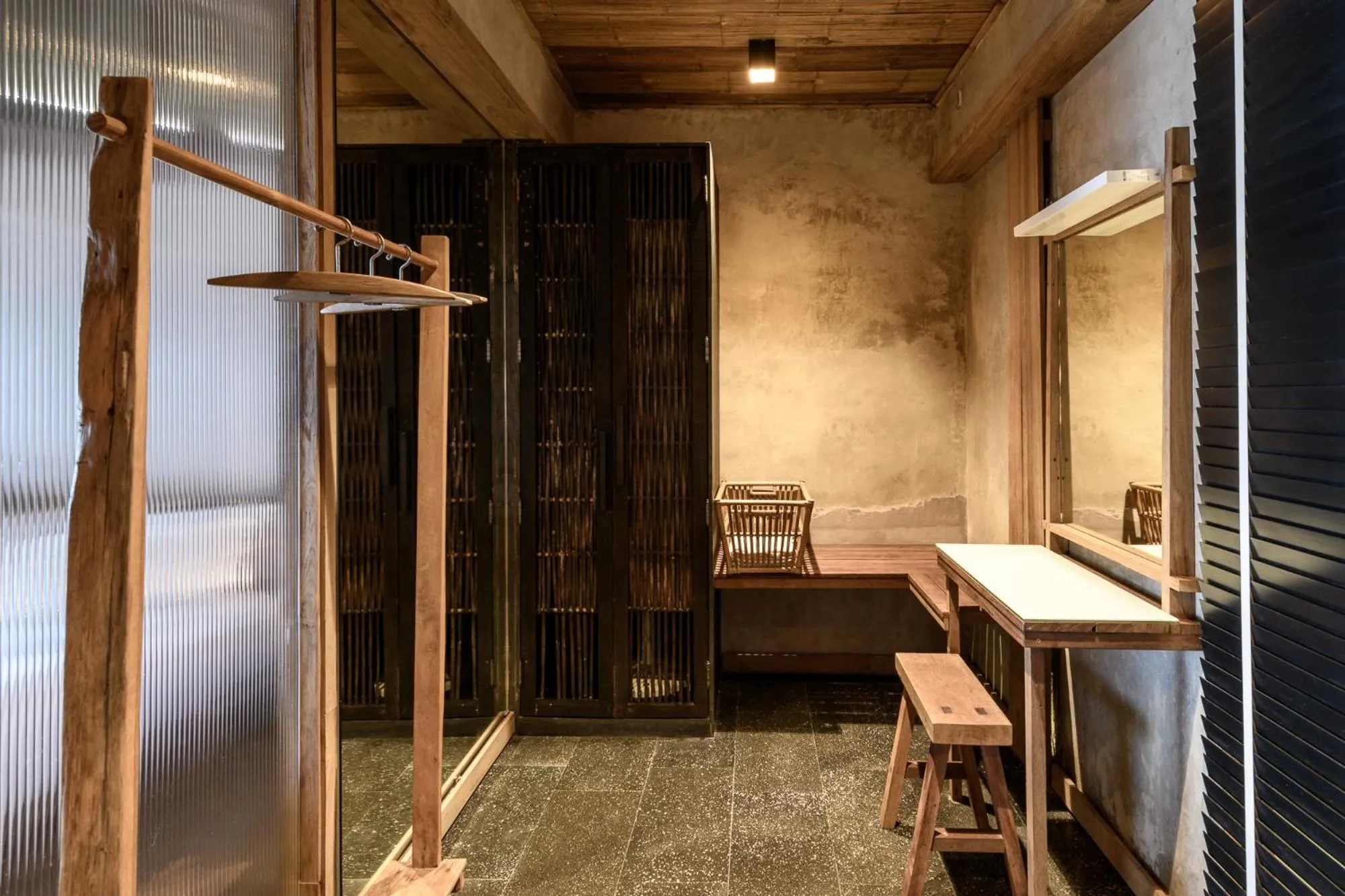 wardrobe in LA A NATU Sam Roi Yot