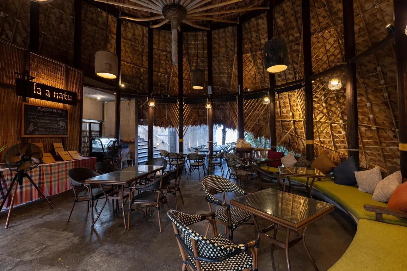 Restaurant/places to eat in LA A NATU Sam Roi Yot