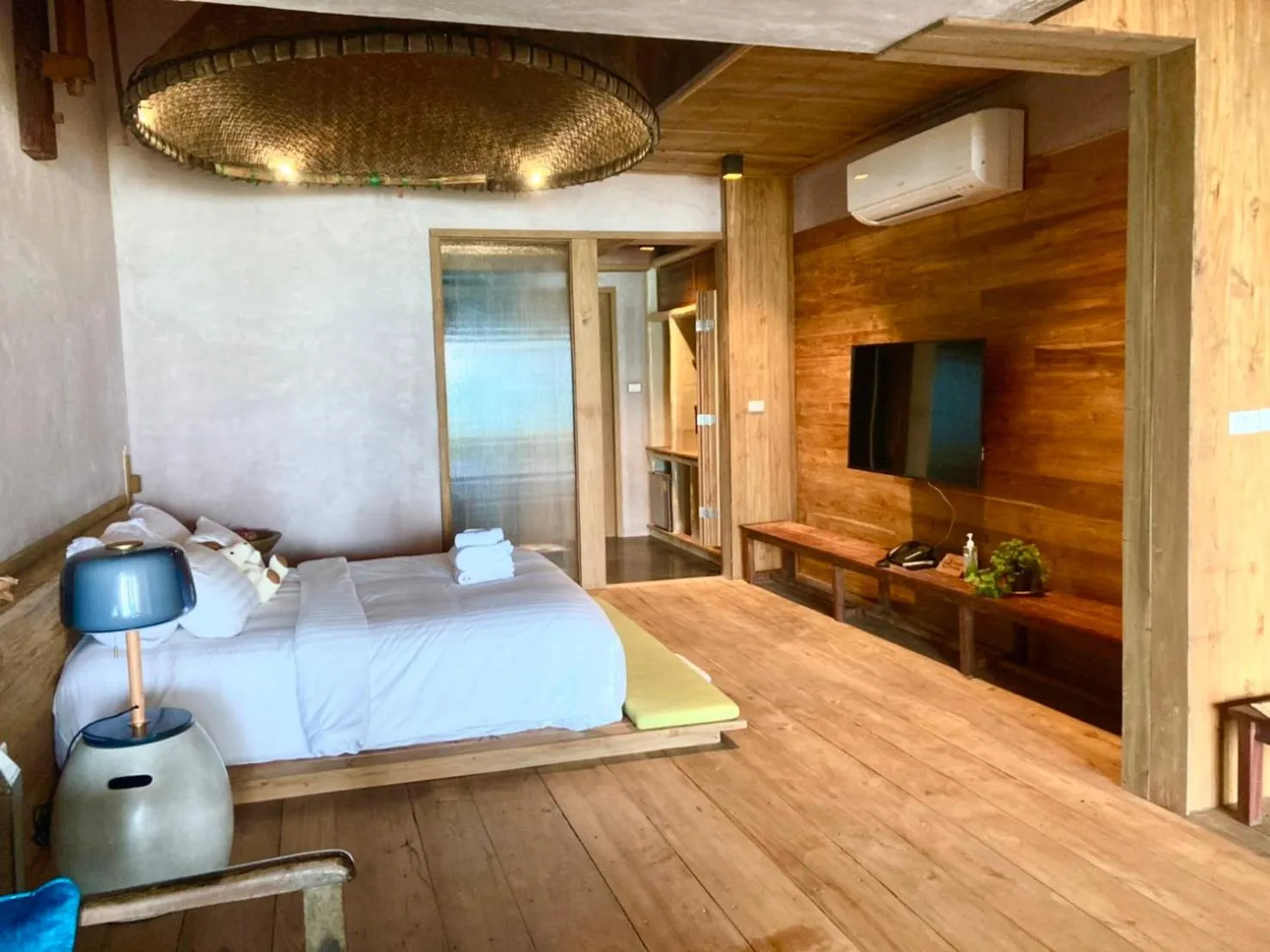 Bed in LA A NATU Sam Roi Yot