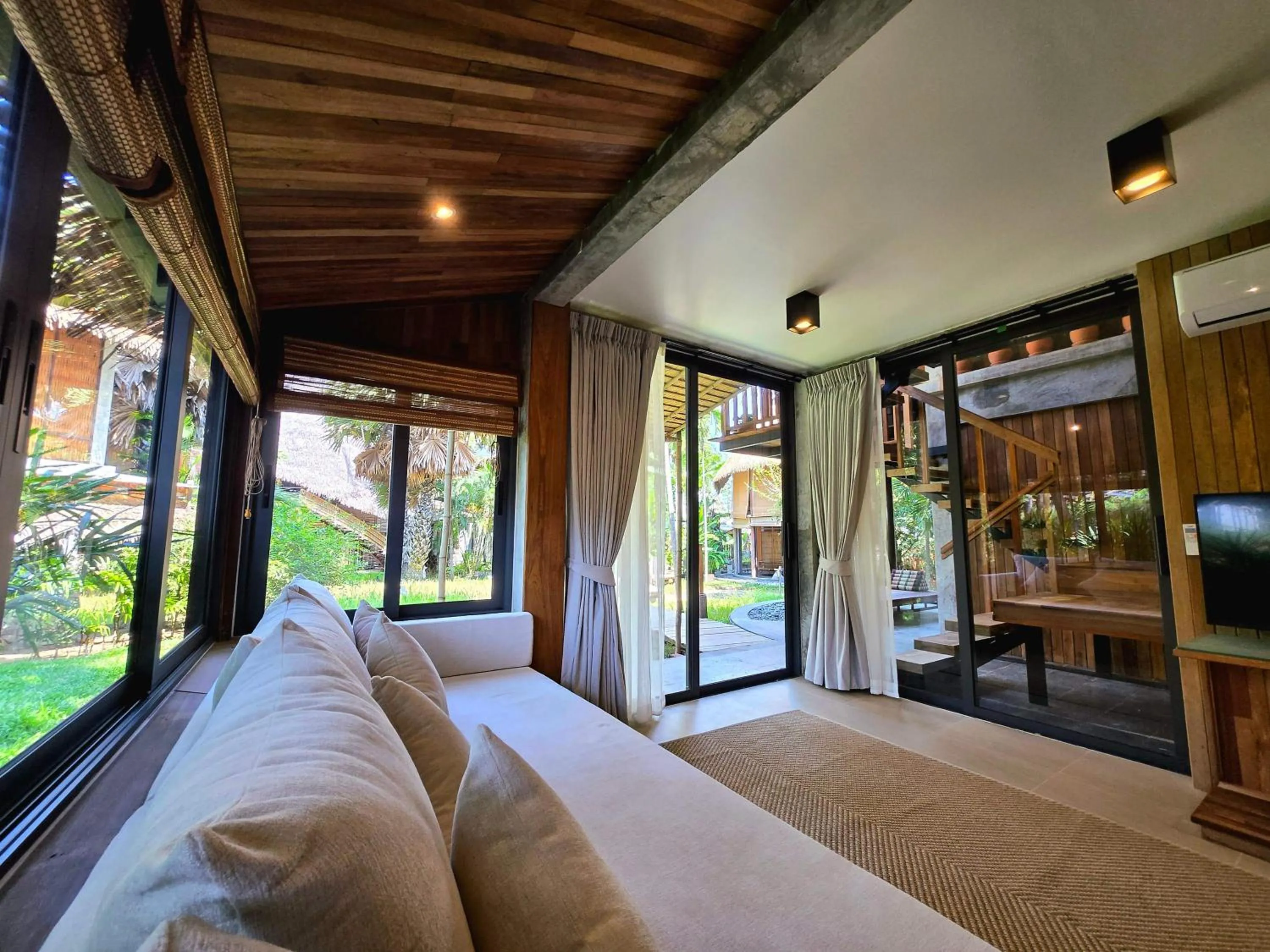 Living room in LA A NATU Sam Roi Yot