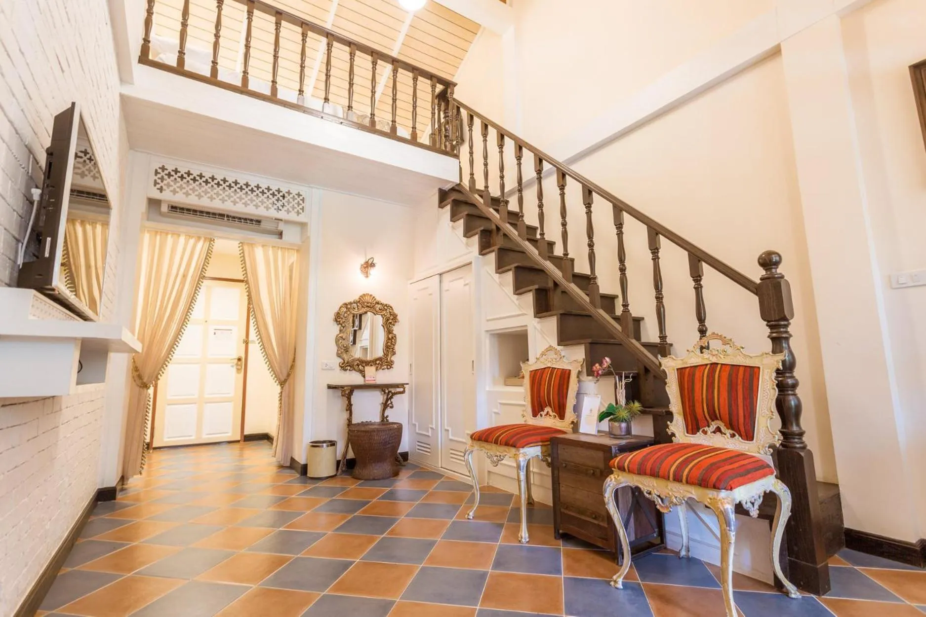 Chuchaiburi Sri Amphawa