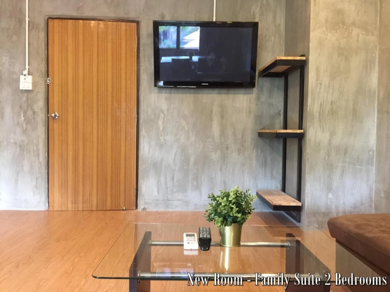 TV and multimedia in Basaya Beach Hotel & Resort