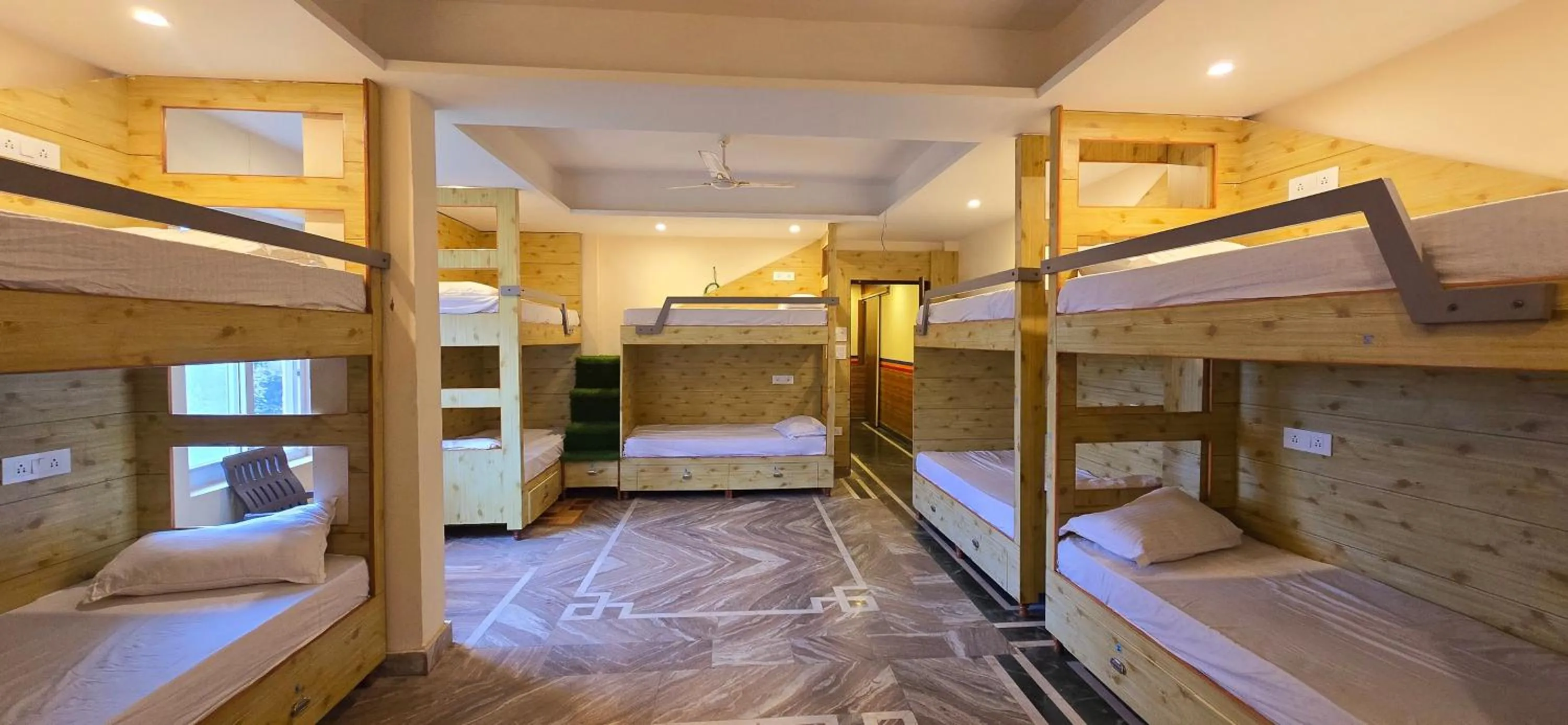 bunk bed, Bed in Hotel Samdupling Himalayan Brothers
