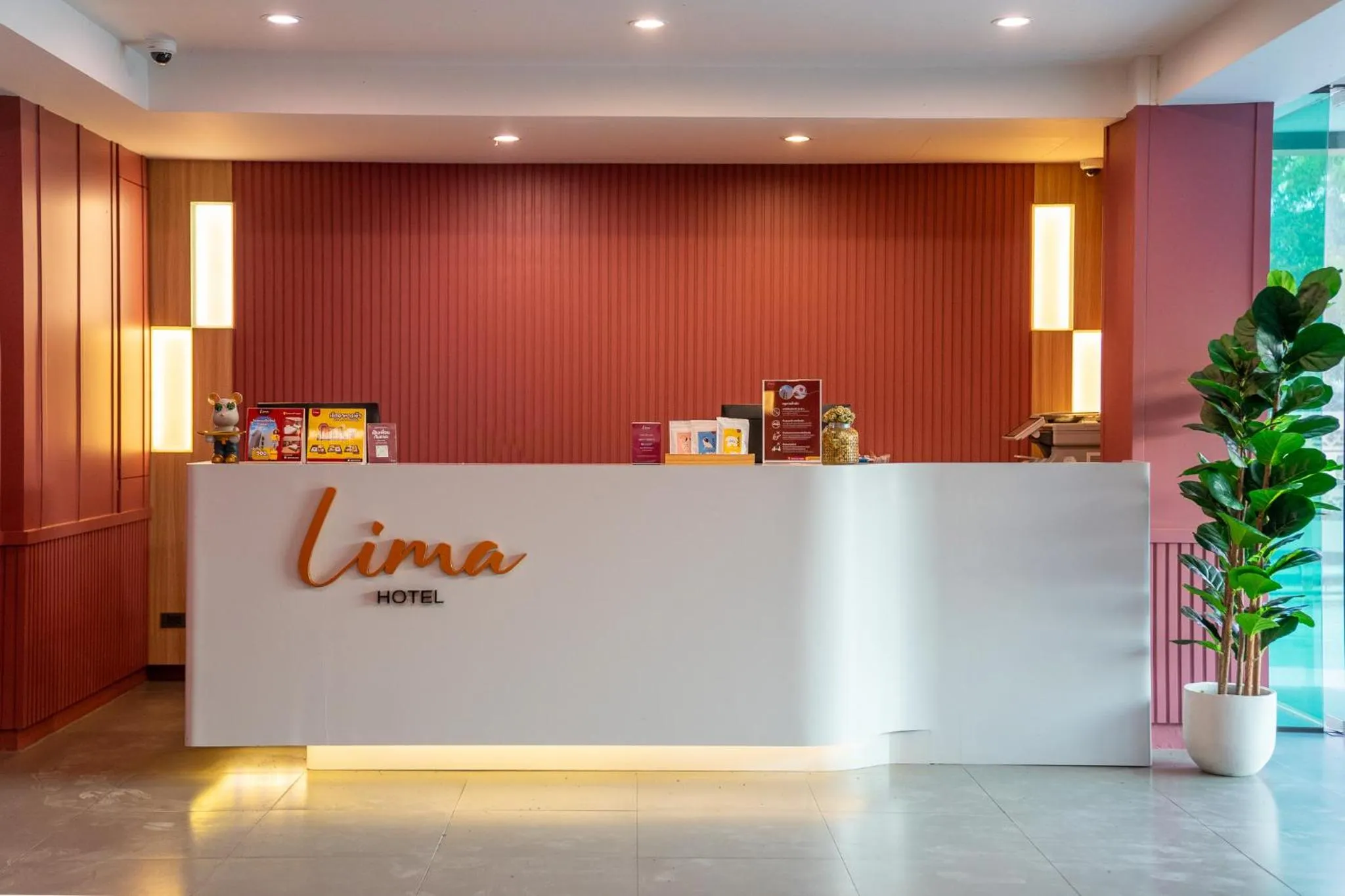 Lobby or reception in Lima Hotel