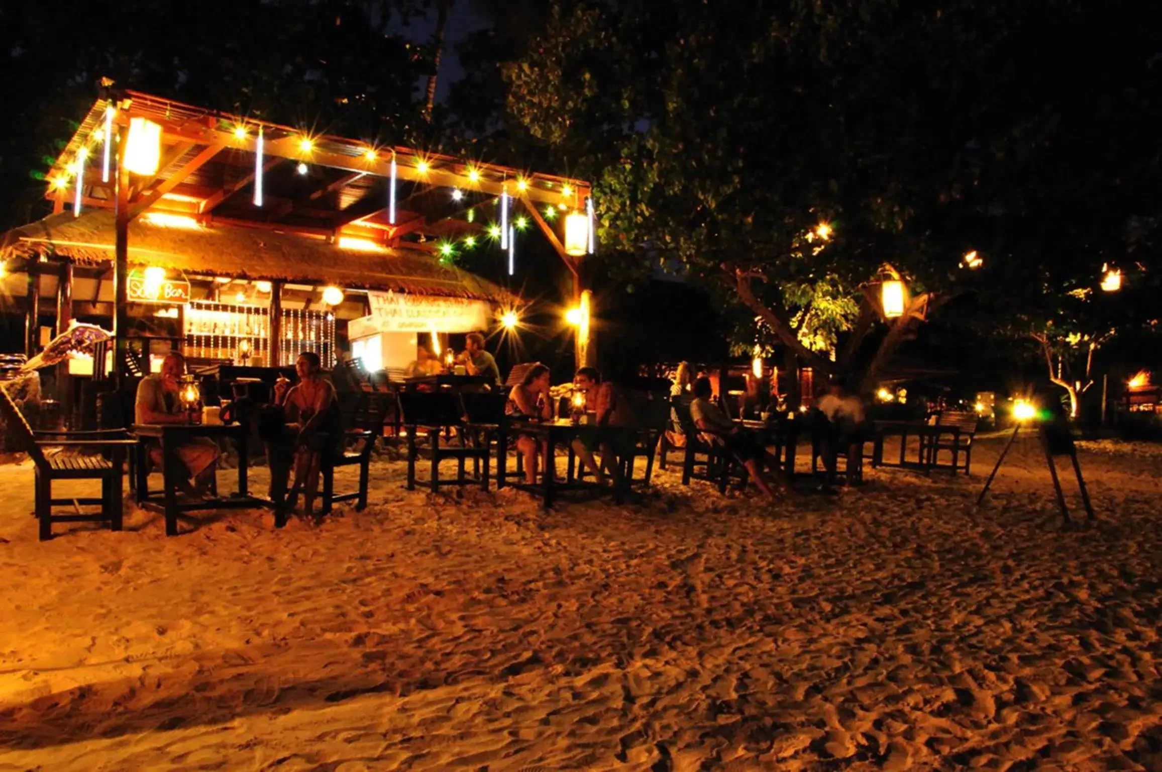 Restaurant/places to eat in PP Erawan Palms Resort Restaurant/places to eat in PP Erawan Palms Resort