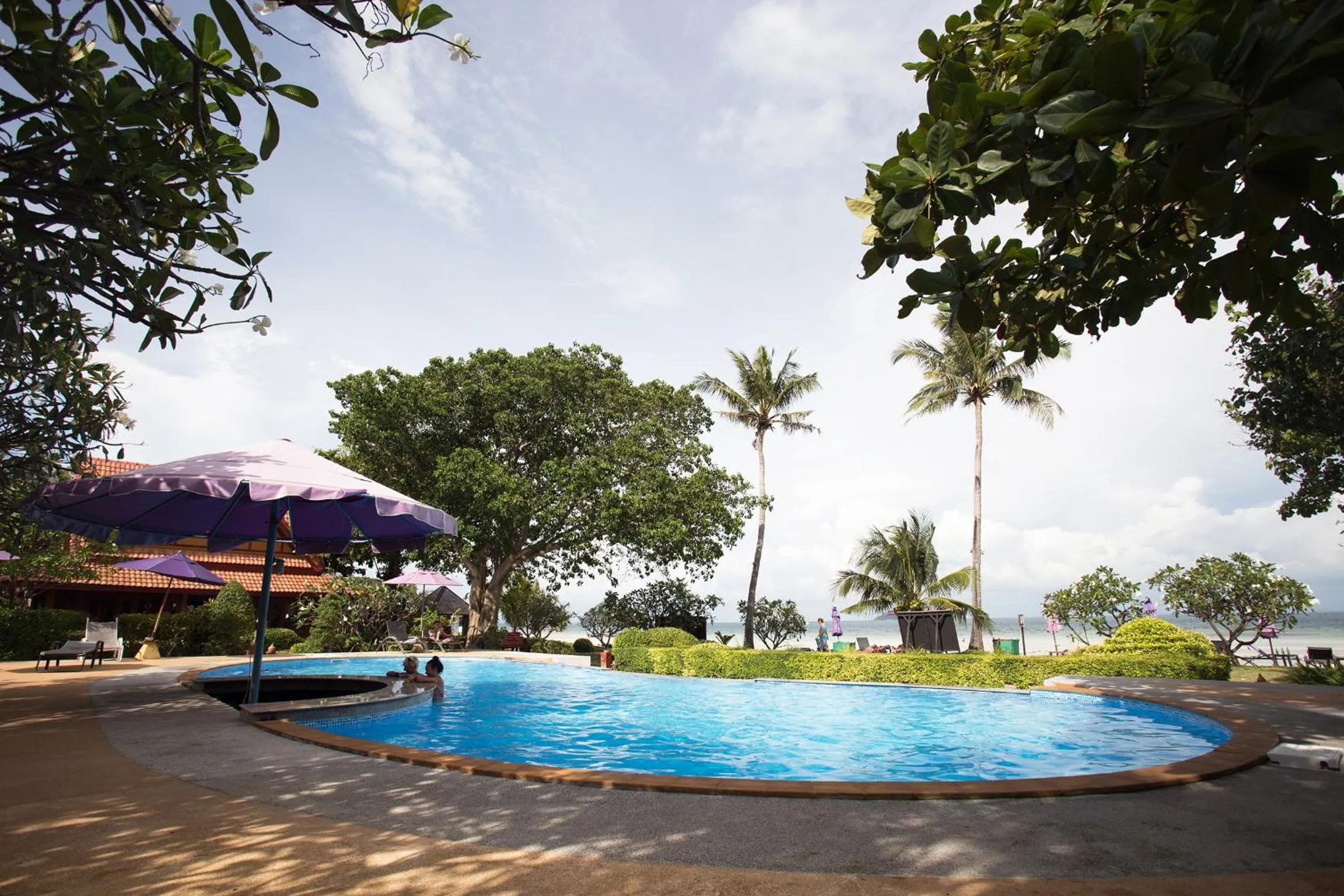 Swimming pool in PP Erawan Palms Resort