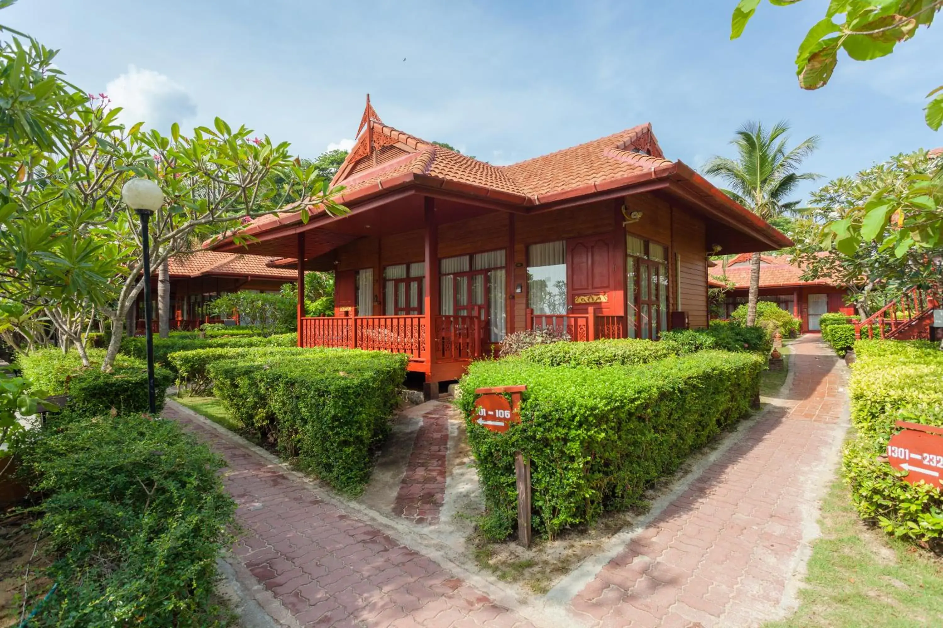 Property building in PP Erawan Palms Resort Property building in PP Erawan Palms Resort