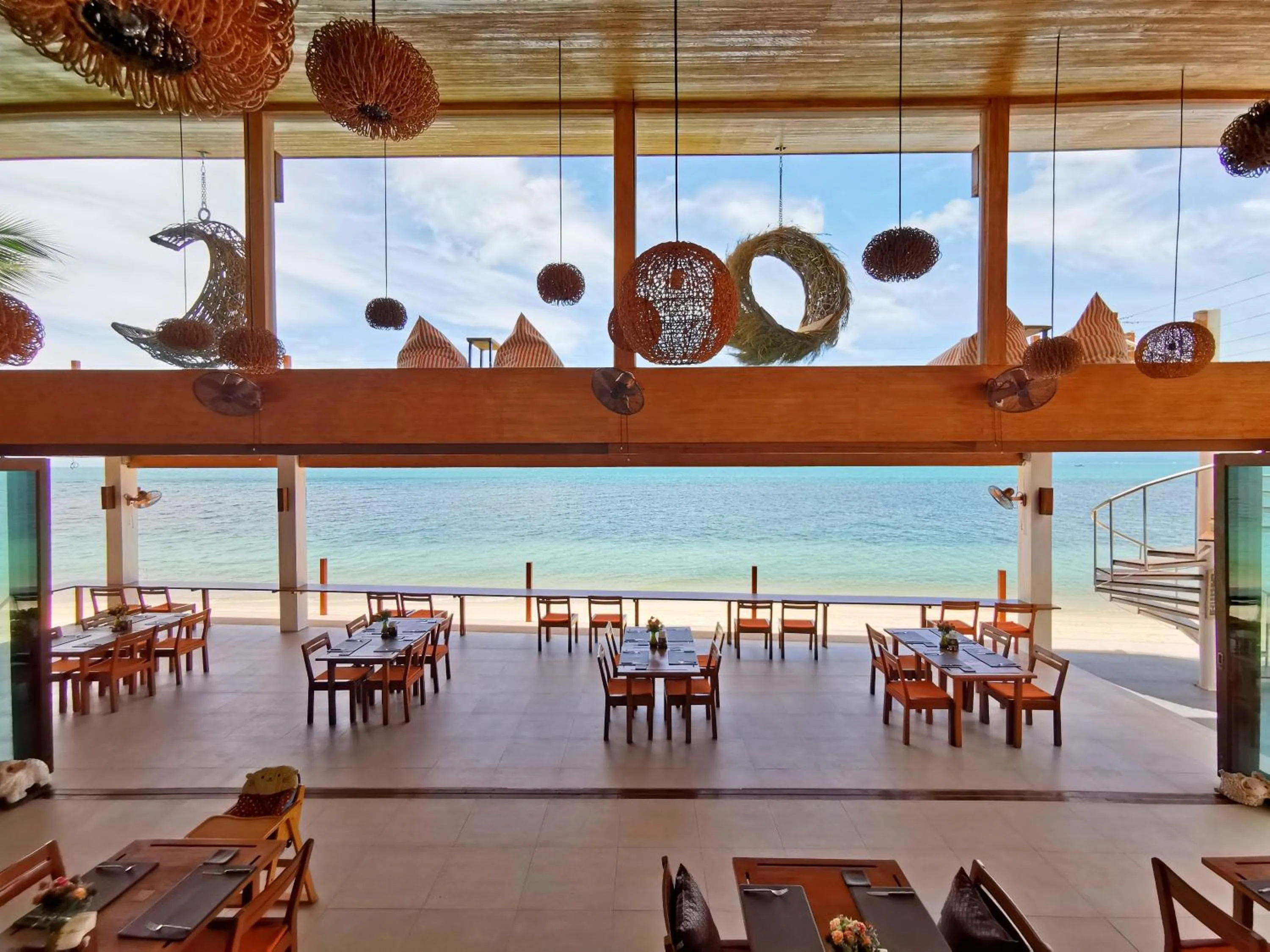 Restaurant/places to eat in Mimosa Resort & Spa
