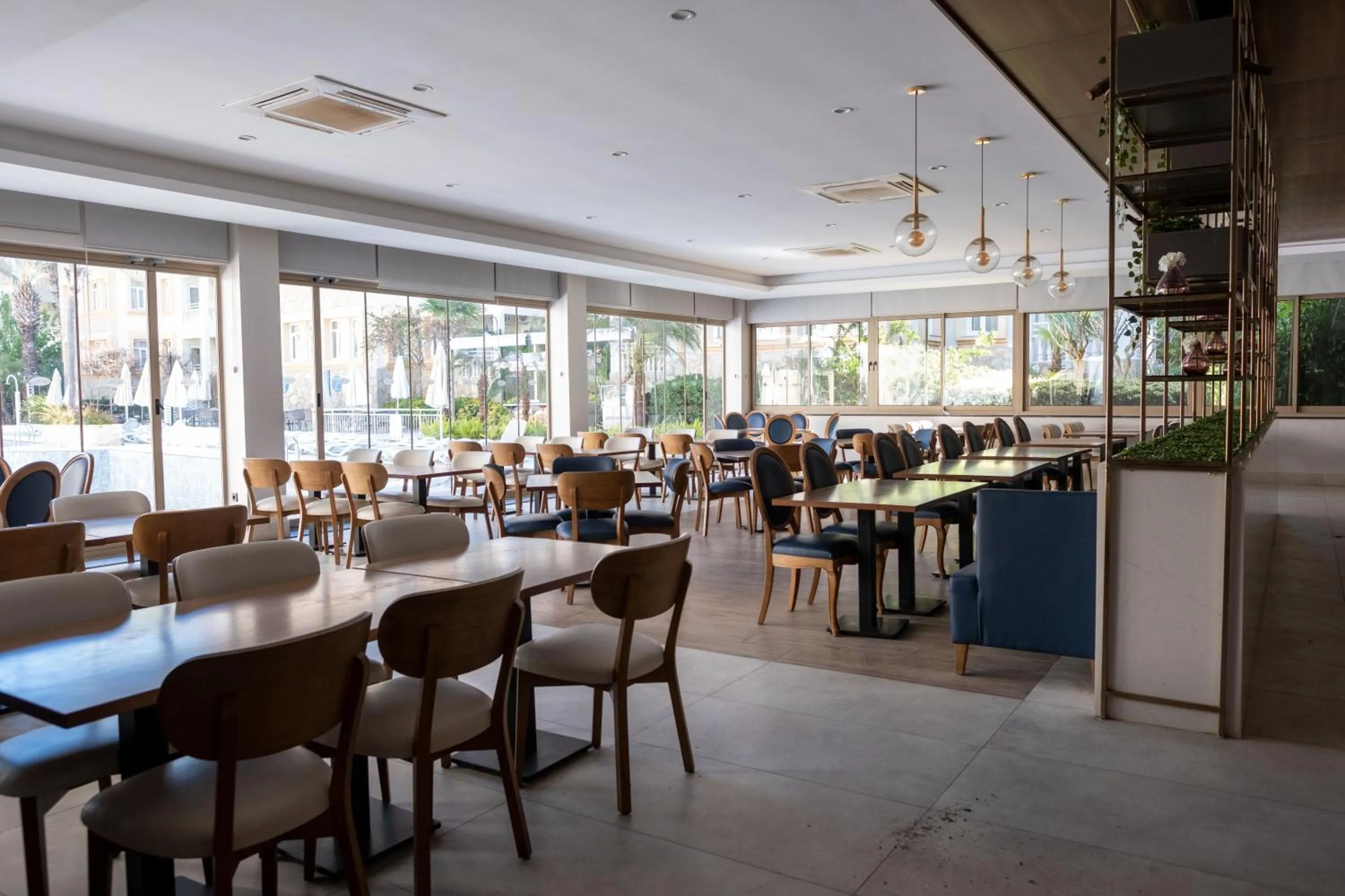 Restaurant/places to eat in Side Village Family Suite - All Inclusive