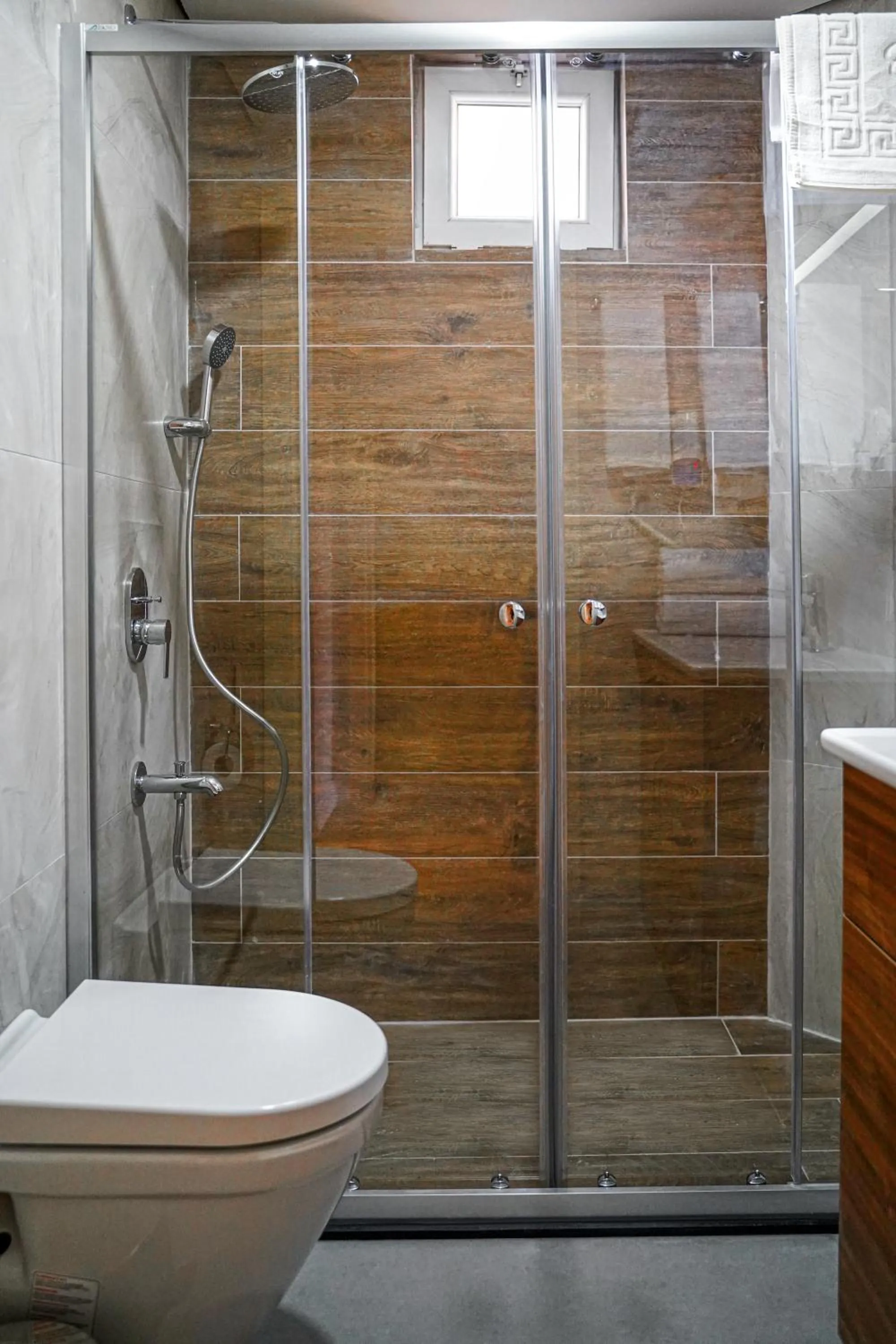 Shower in Side Village Family Suite - All Inclusive