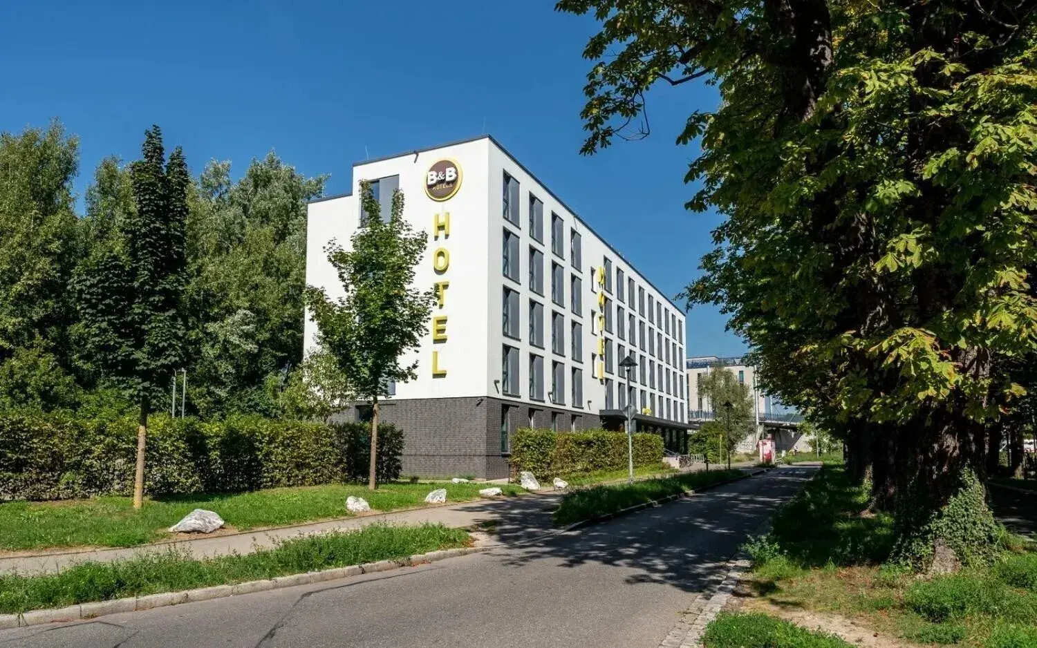 Property building in B&B Hotel Konstanz Property building in B&B Hotel Konstanz