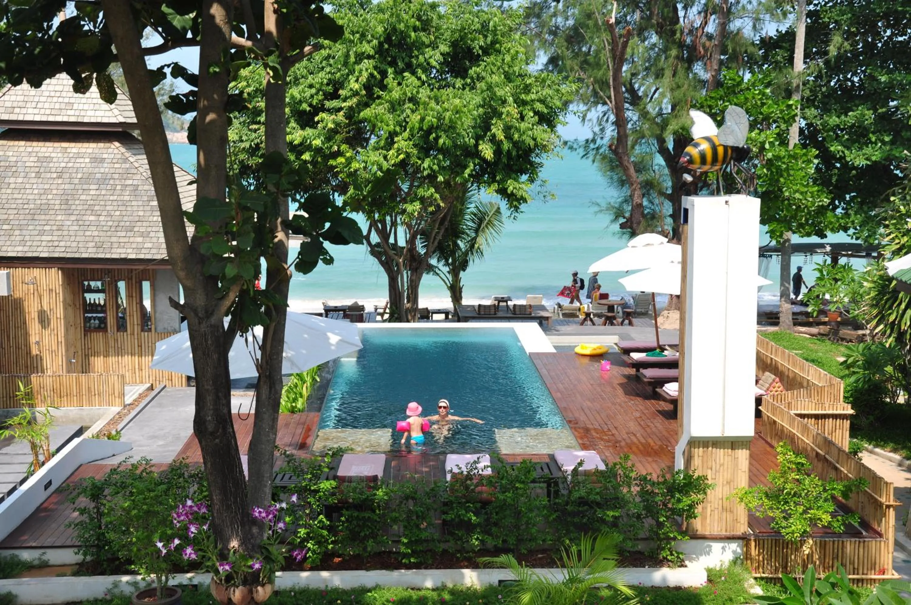Swimming pool in Samui Honey Cottages Beach Resort - SHA Extra Plus