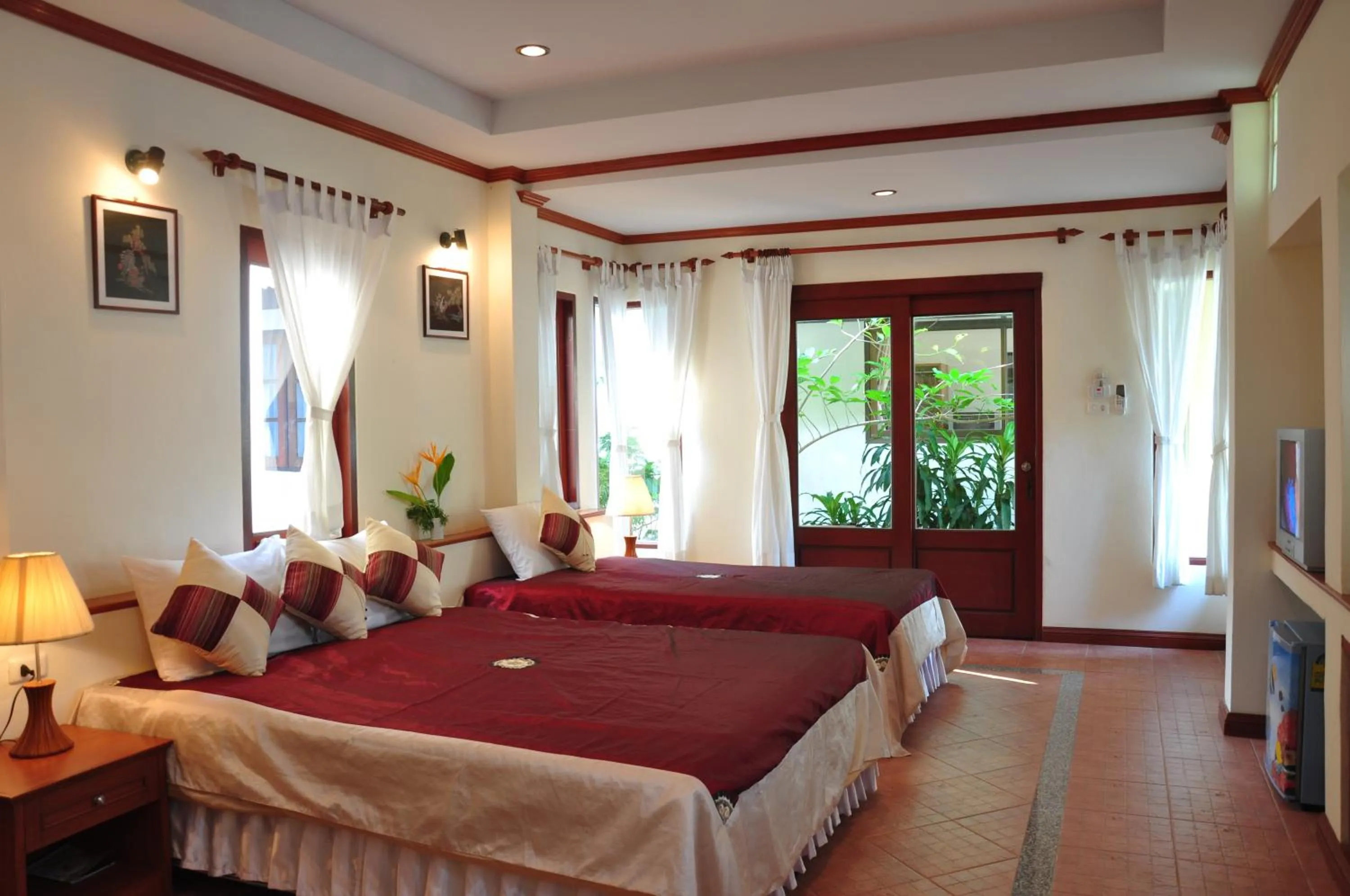 Bed in Samui Honey Cottages Beach Resort - SHA Extra Plus
