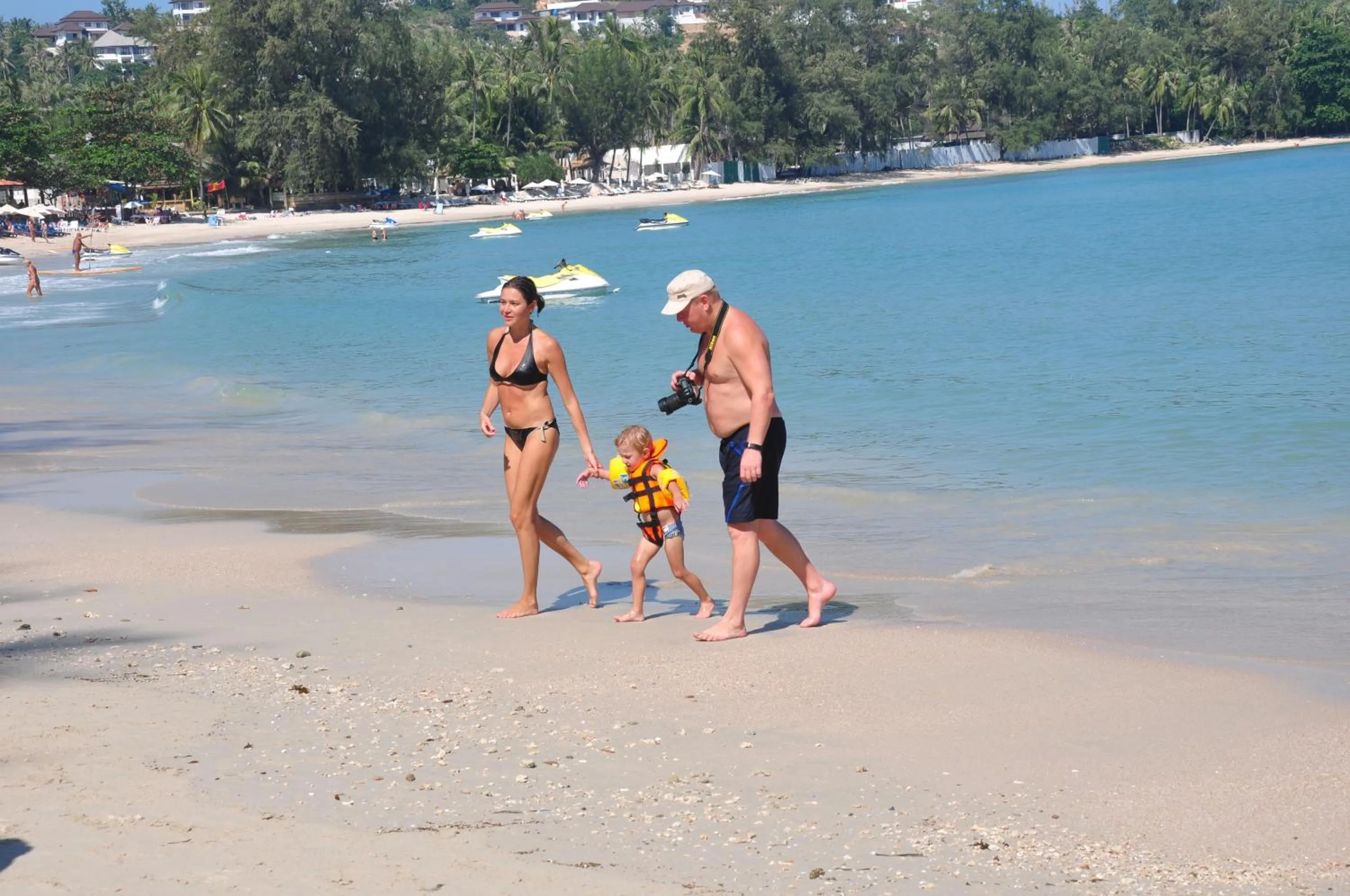 People in Samui Honey Cottages Beach Resort - SHA Extra Plus