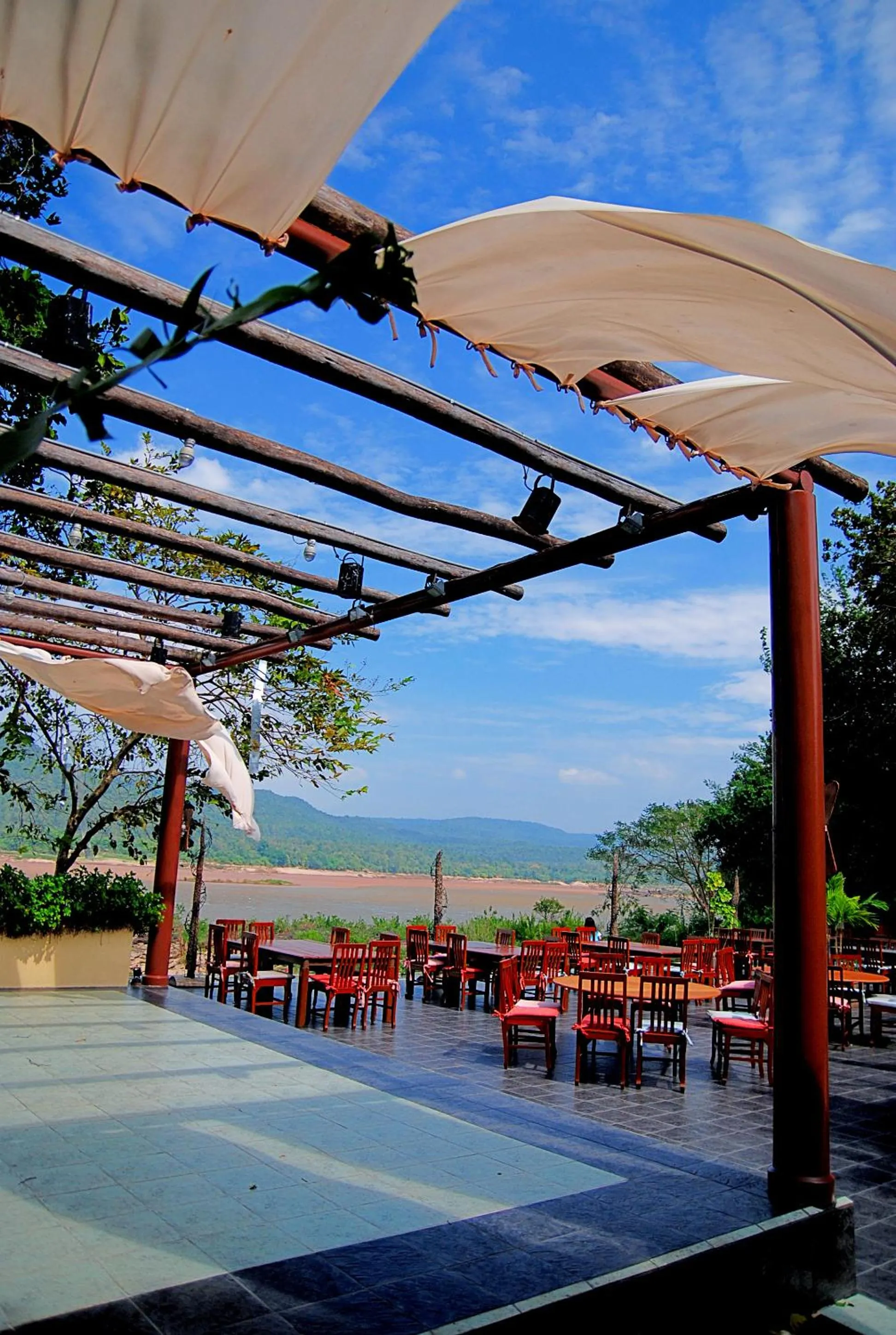 Day in Tohsang Heritage Khongjiam