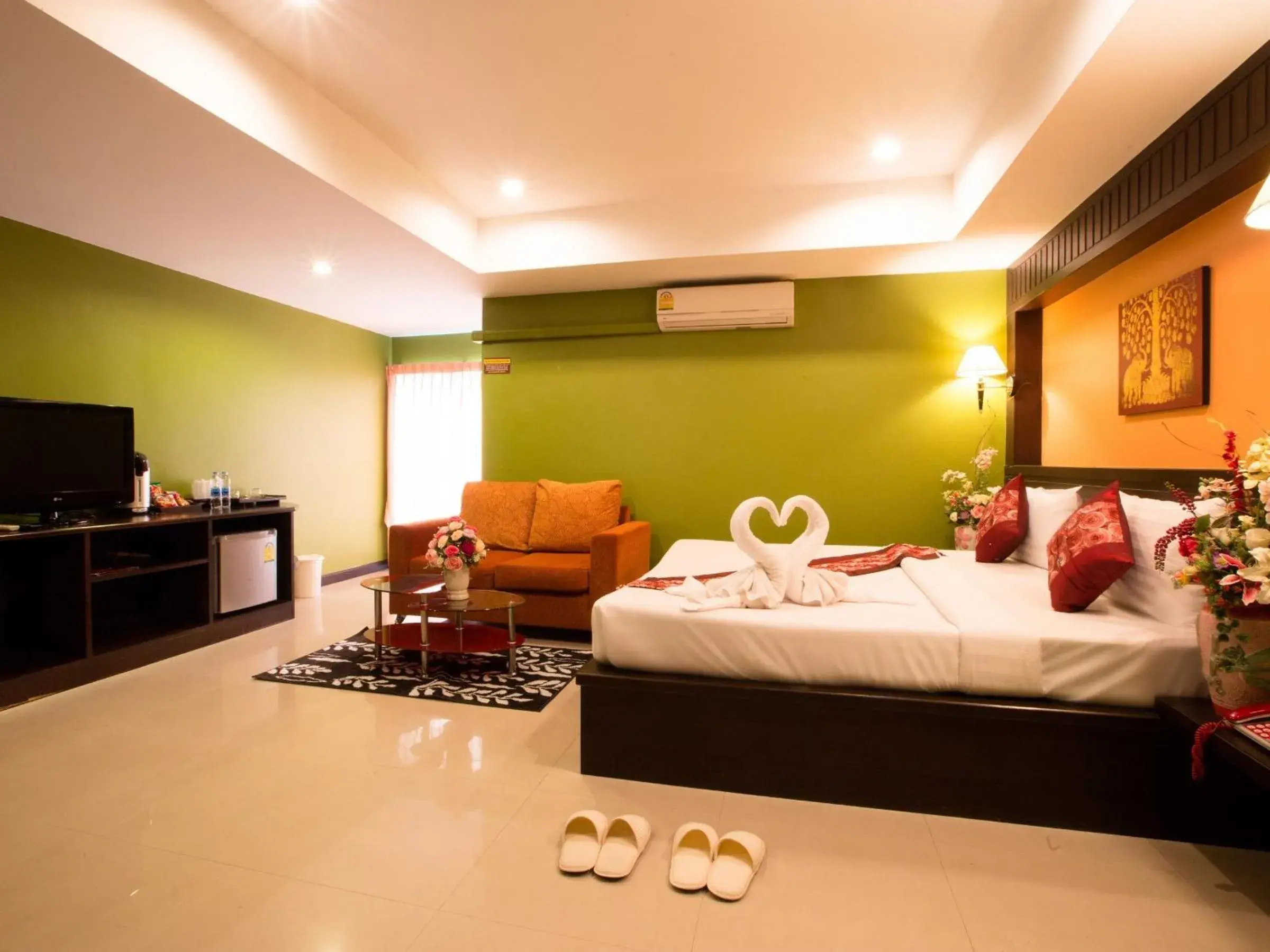 Deluxe Double or Twin Room with 2 Way Airport Transfers in The Great Residence Suvarnabhumi Airport Deluxe Double or Twin Room with 2 Way Airport Transfers in The Great Residence Suvarnabhumi Airport