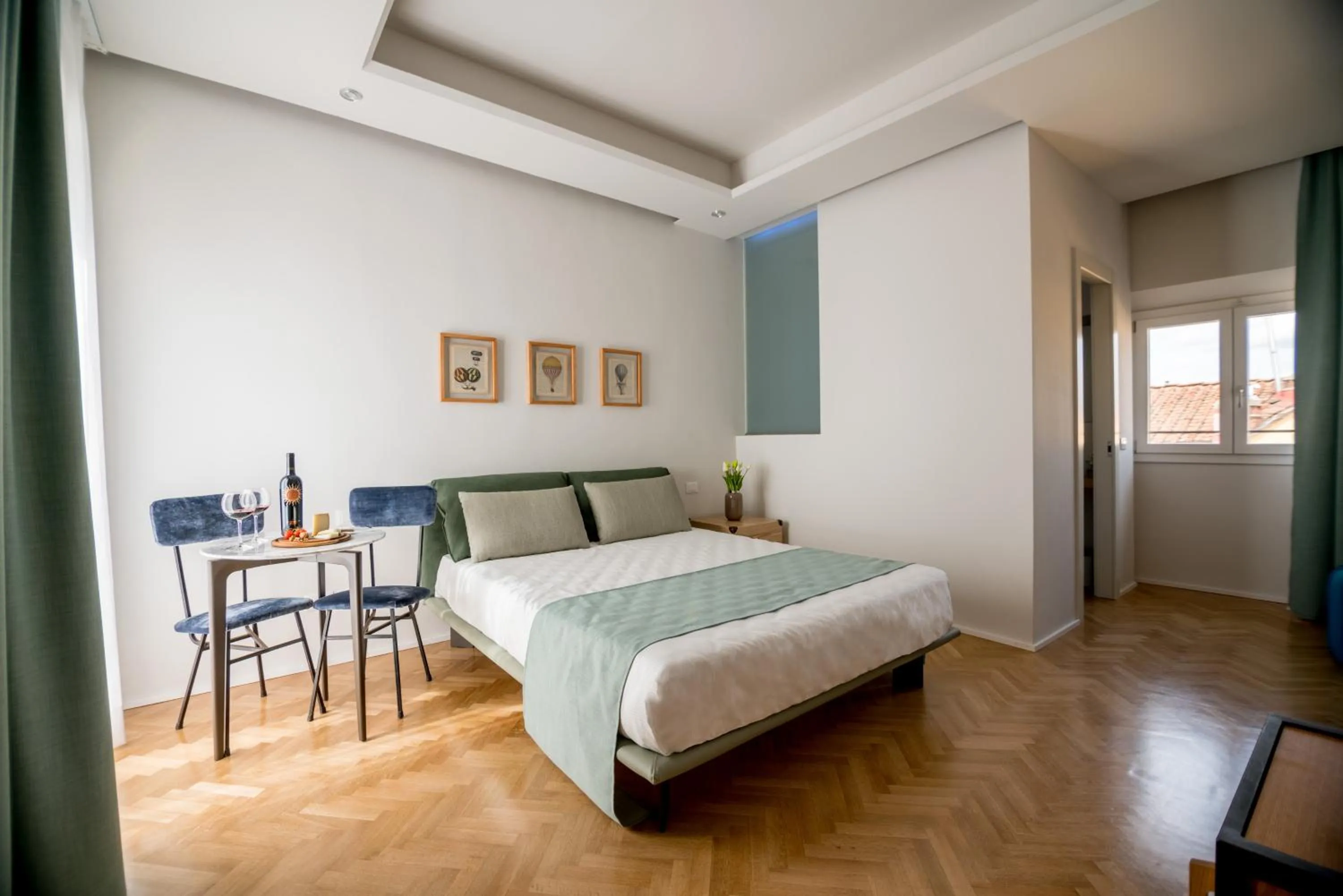 Photo of the whole room, Bed in Relais Luce Florence