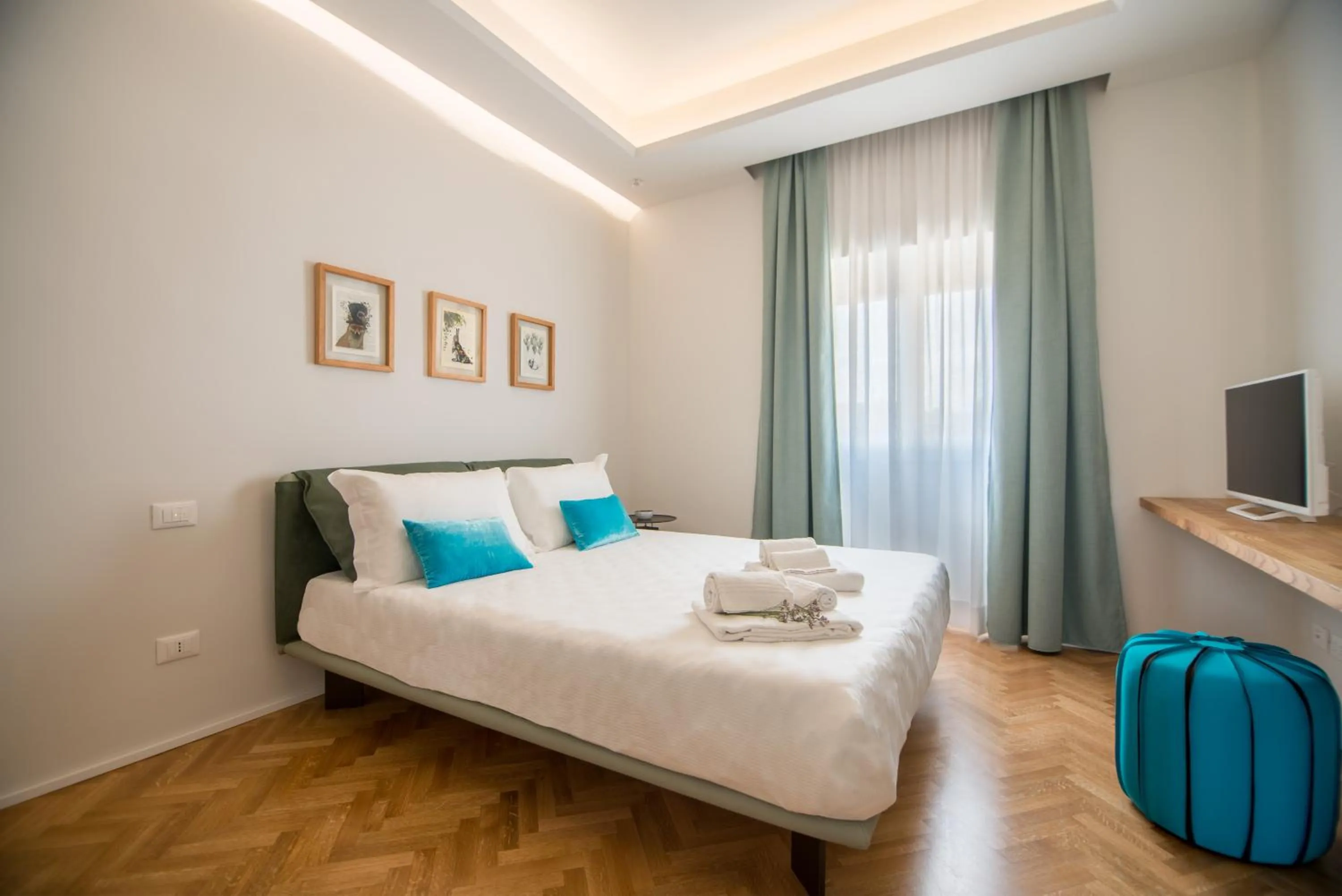 Bed in Relais Luce Florence