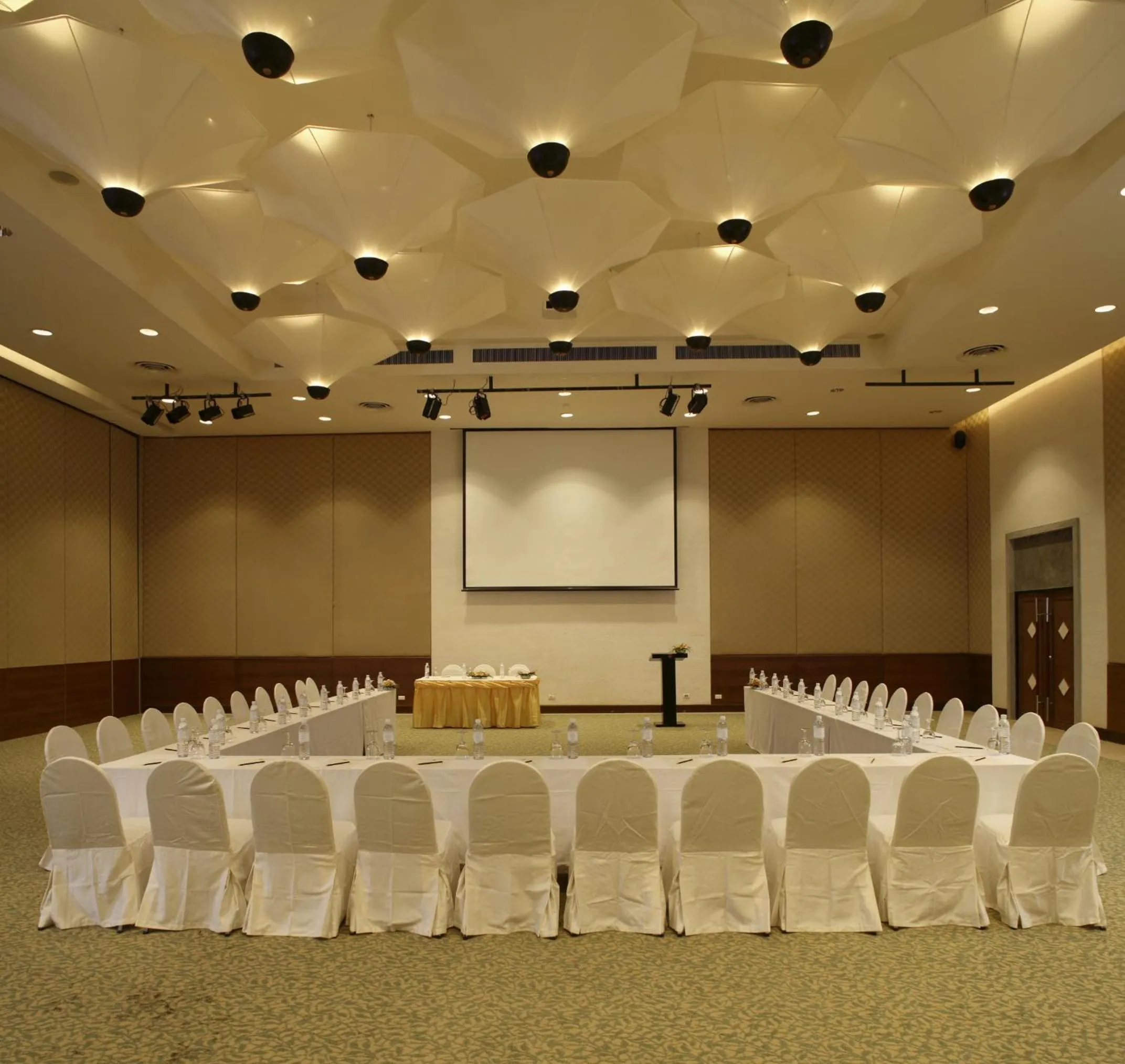 Meeting/conference room in Supalai Scenic Bay Resort And Spa, SHA Extra Plus