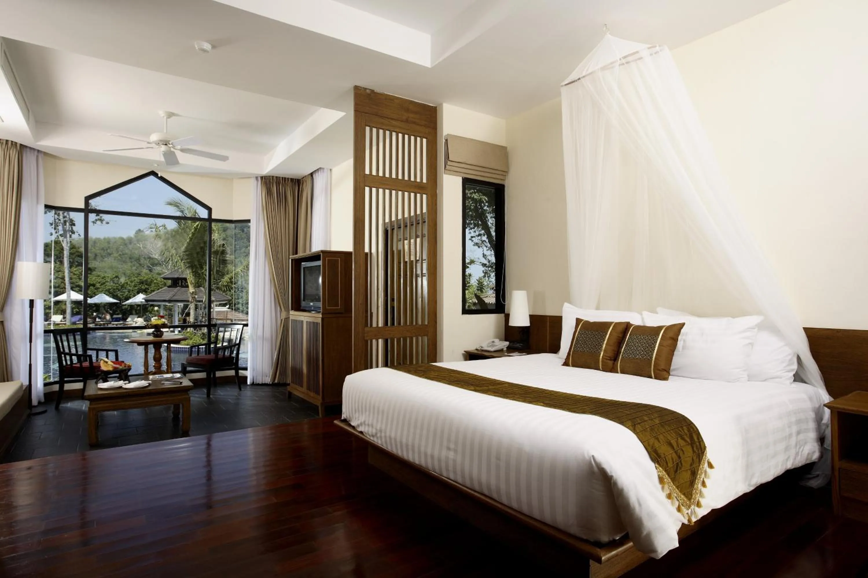 Bed in Supalai Scenic Bay Resort And Spa, SHA Extra Plus
