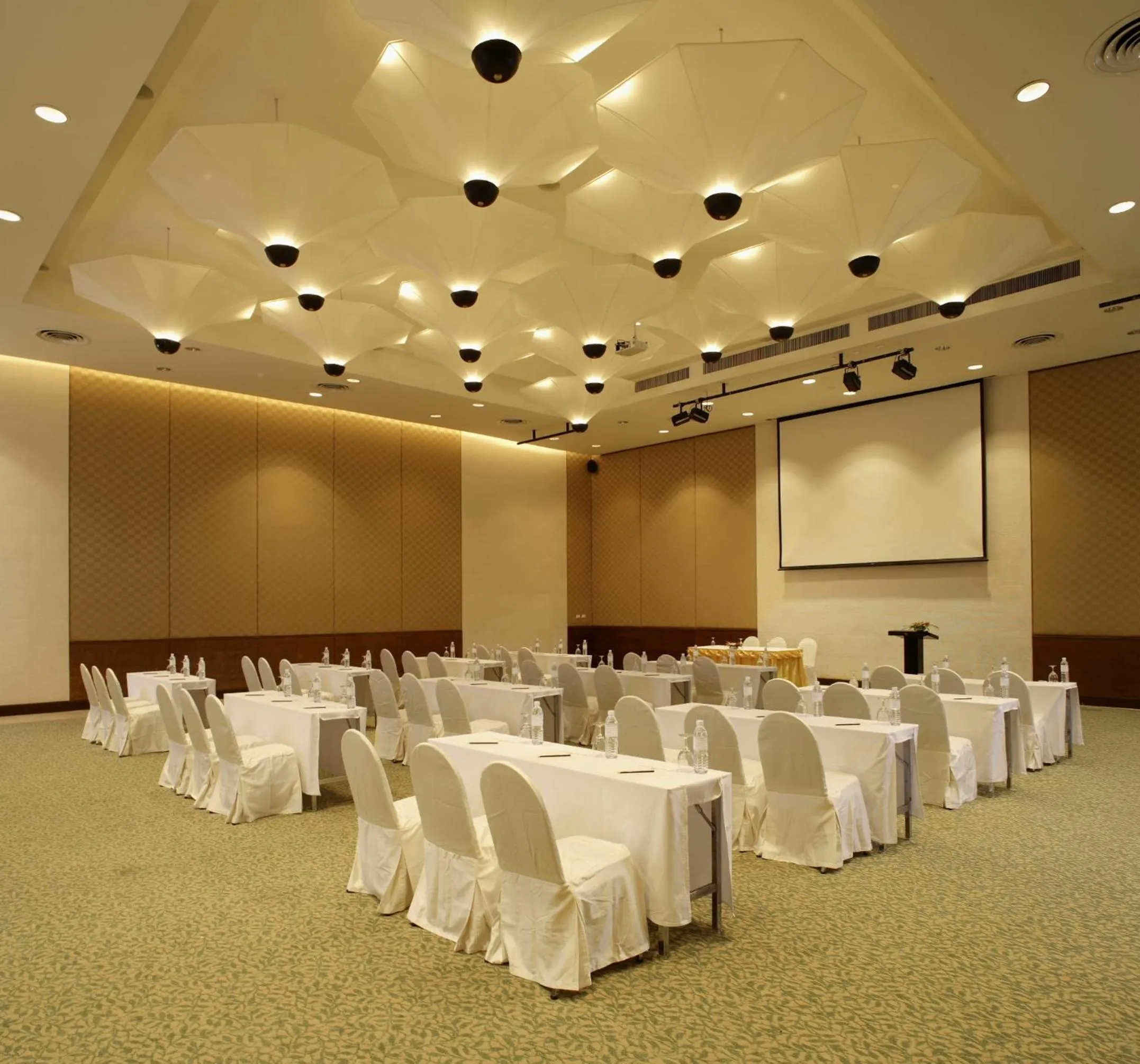 Business facilities in Supalai Scenic Bay Resort And Spa, SHA Extra Plus