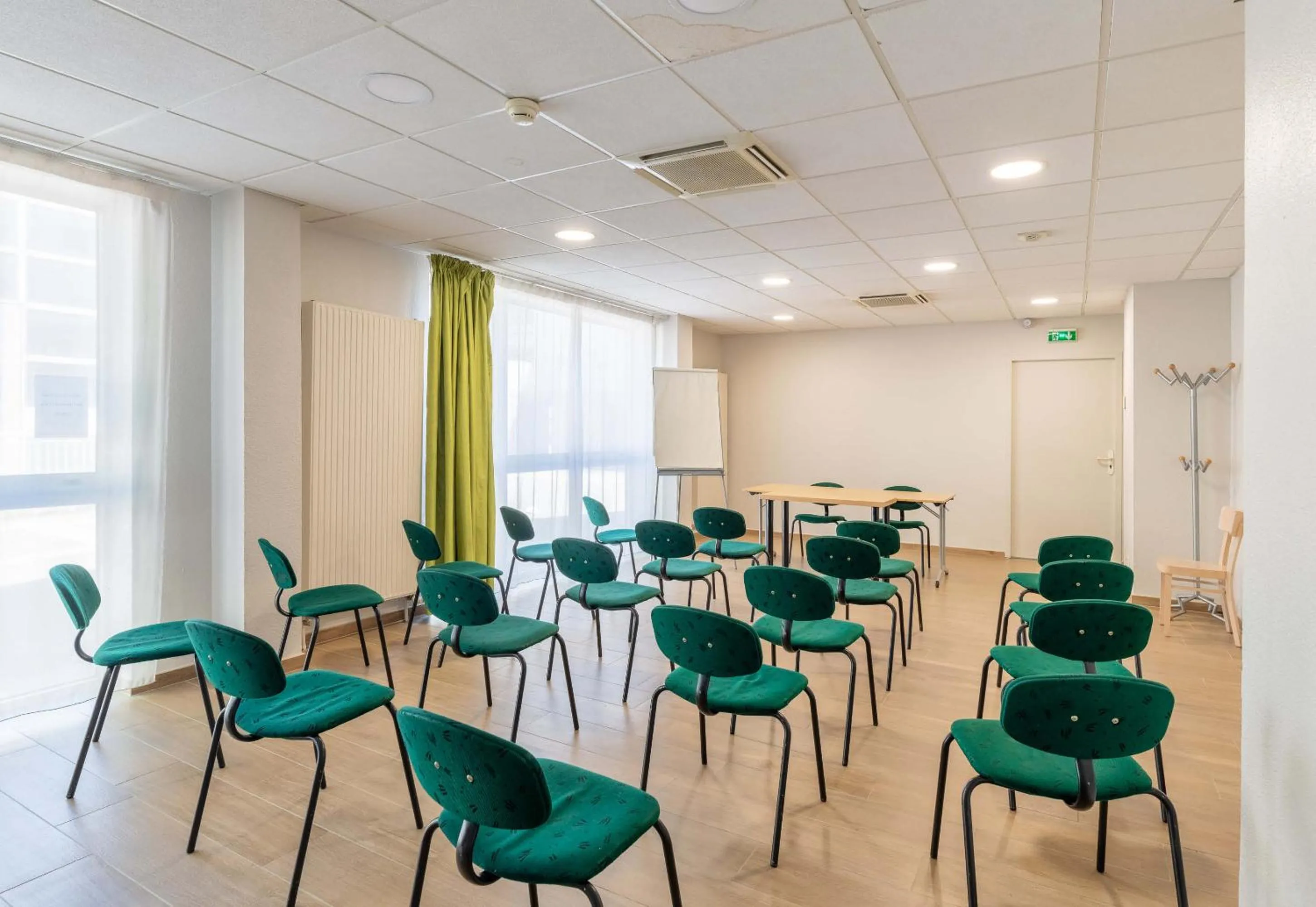 Meeting/conference room in B&B HOTEL Lyon Centre Monplaisir