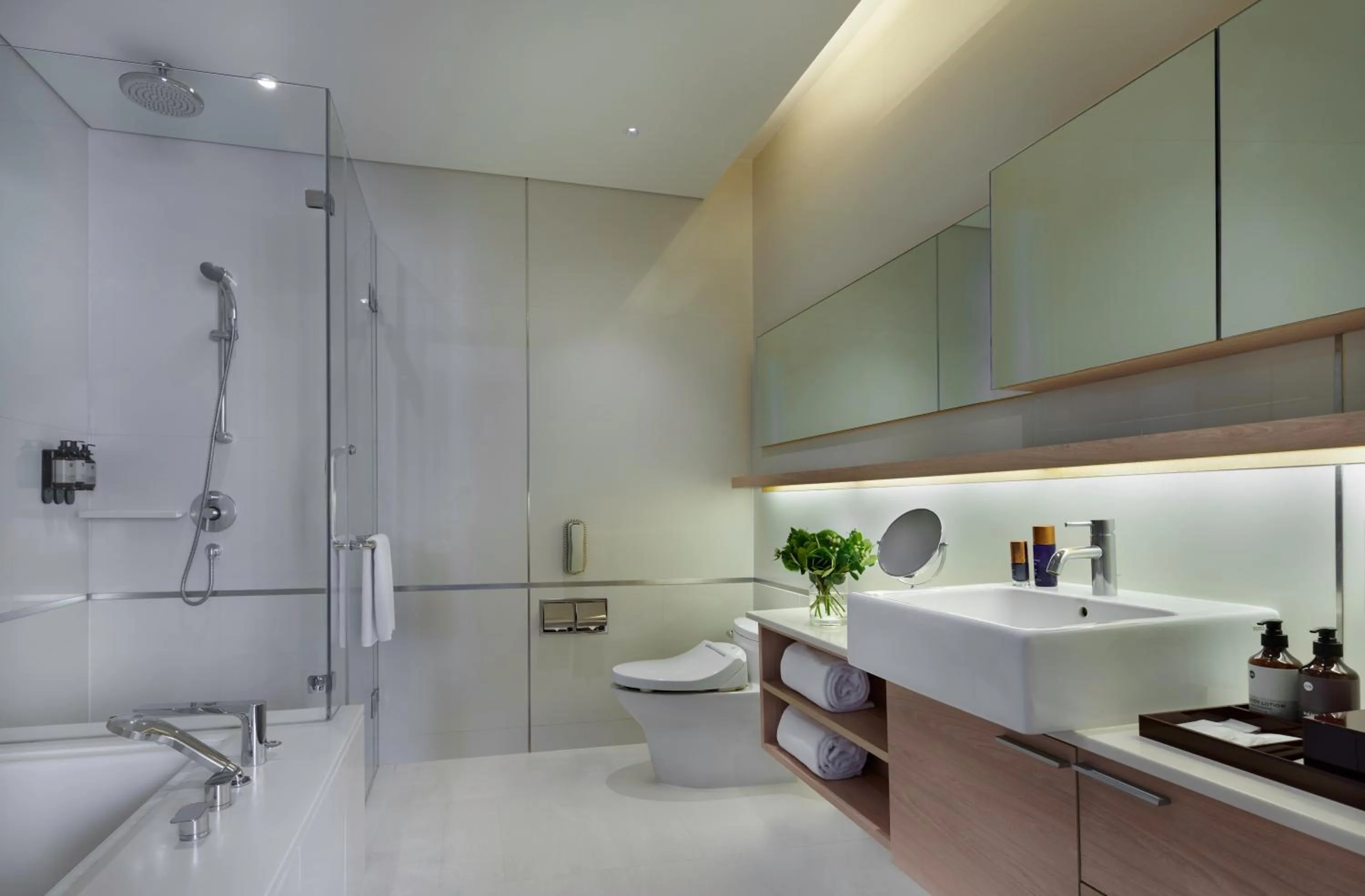 Shower in Somerset Sukhumvit Thonglor Bangkok